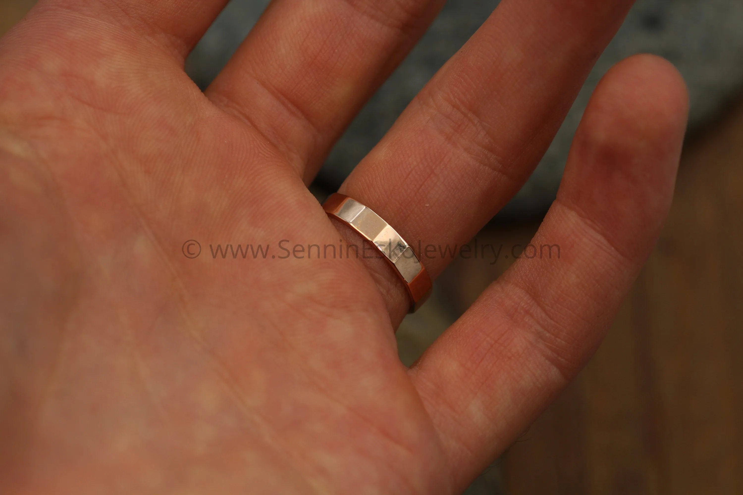 14kt White Gold 4x1mm Faceted Band - Glossy Finish