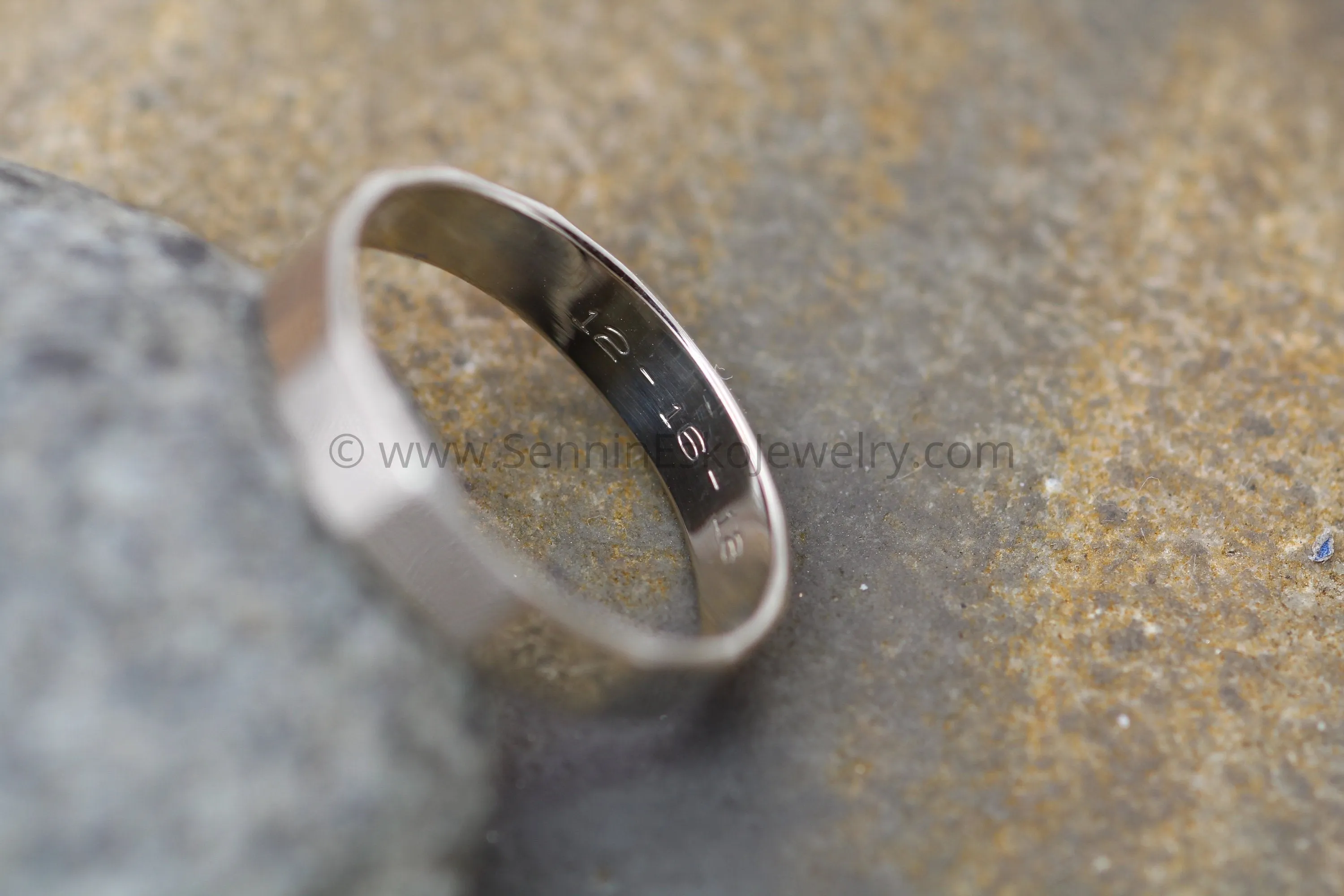 14kt White Gold 4x1mm Faceted Band - Glossy Finish