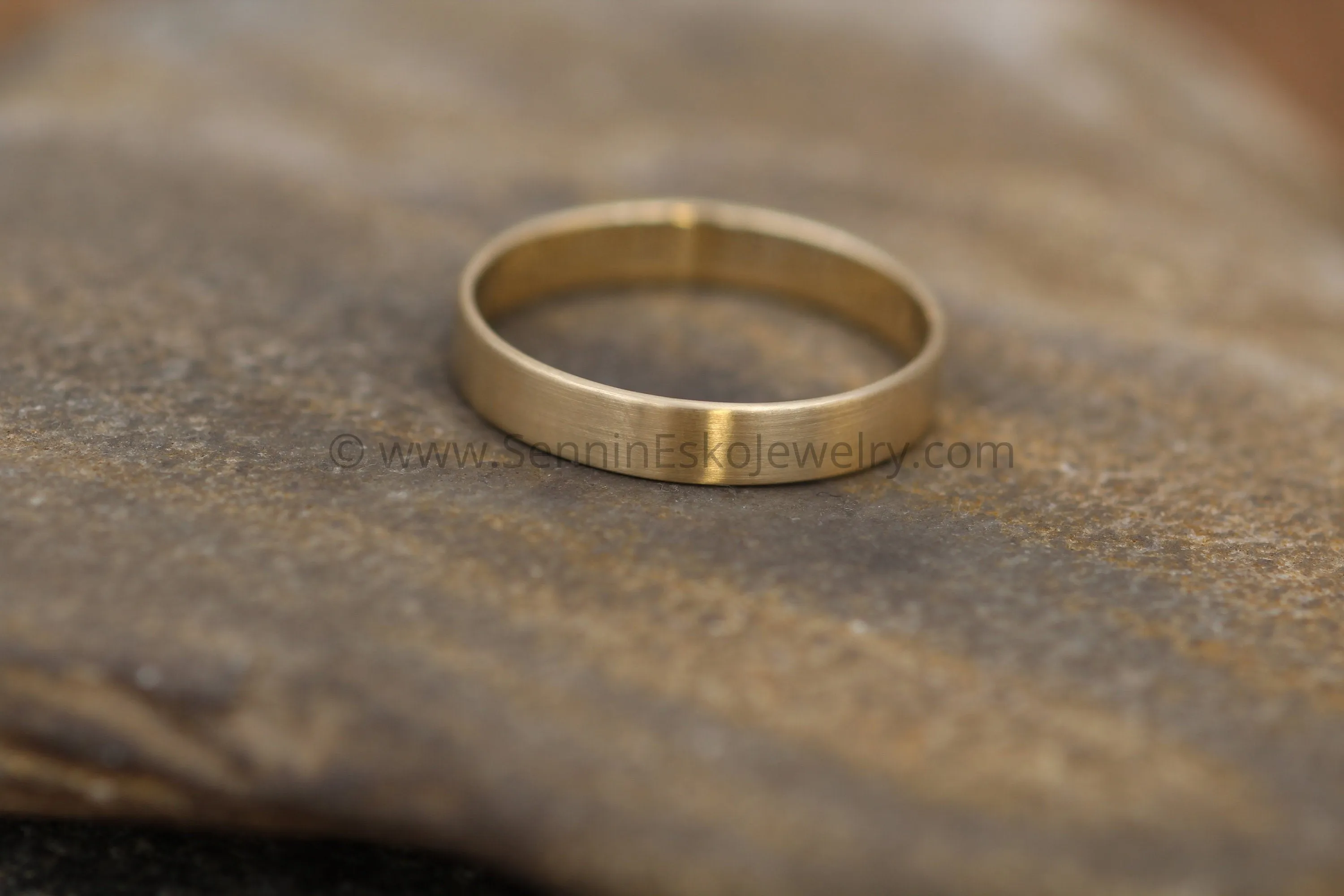 18kt Yellow Gold 4x1mm Flat Band - Matte Finish