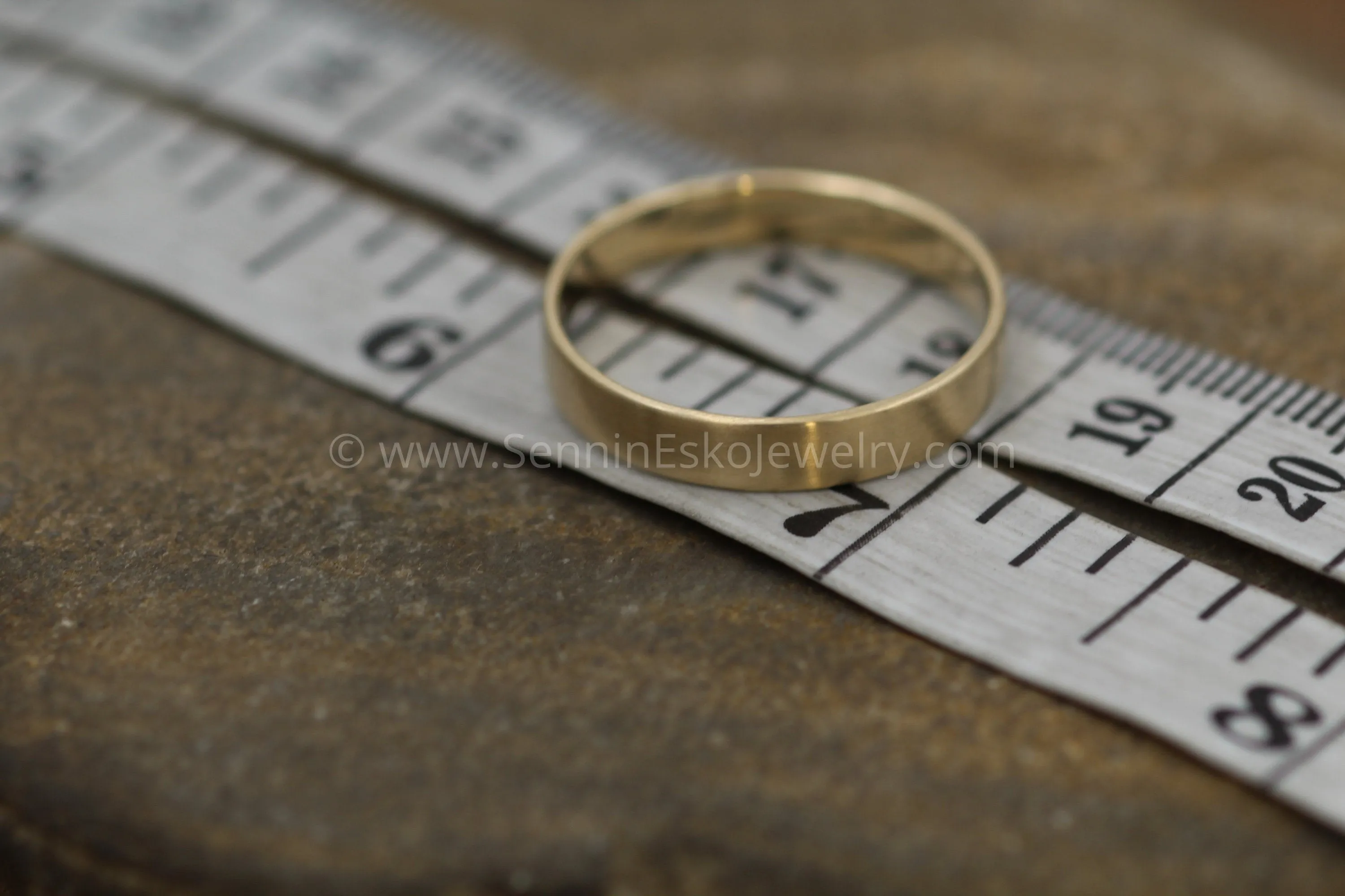 18kt Yellow Gold 4x1mm Flat Band - Matte Finish