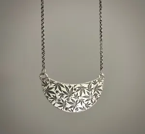 420 Leafy Bib Necklace