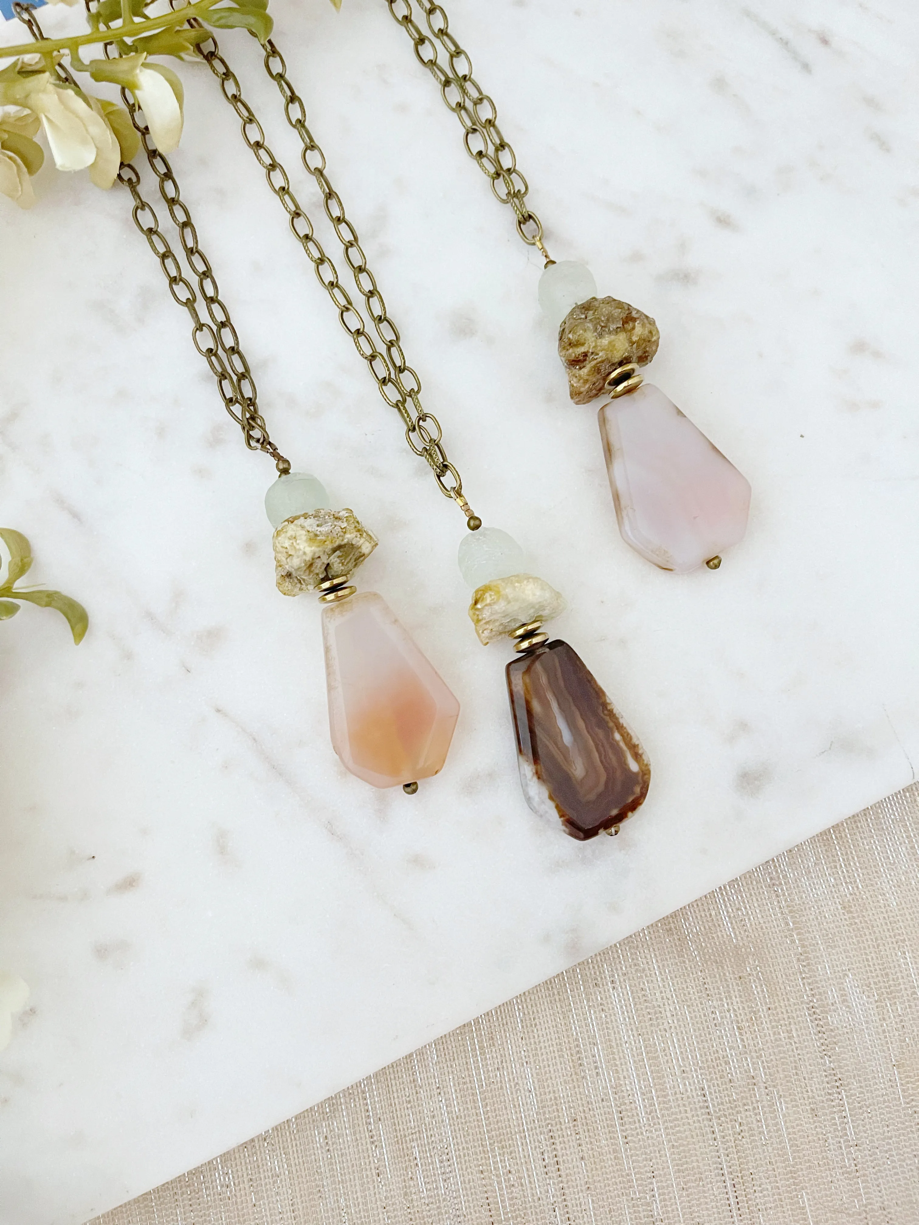 8771JN - Hali Pendant Necklace