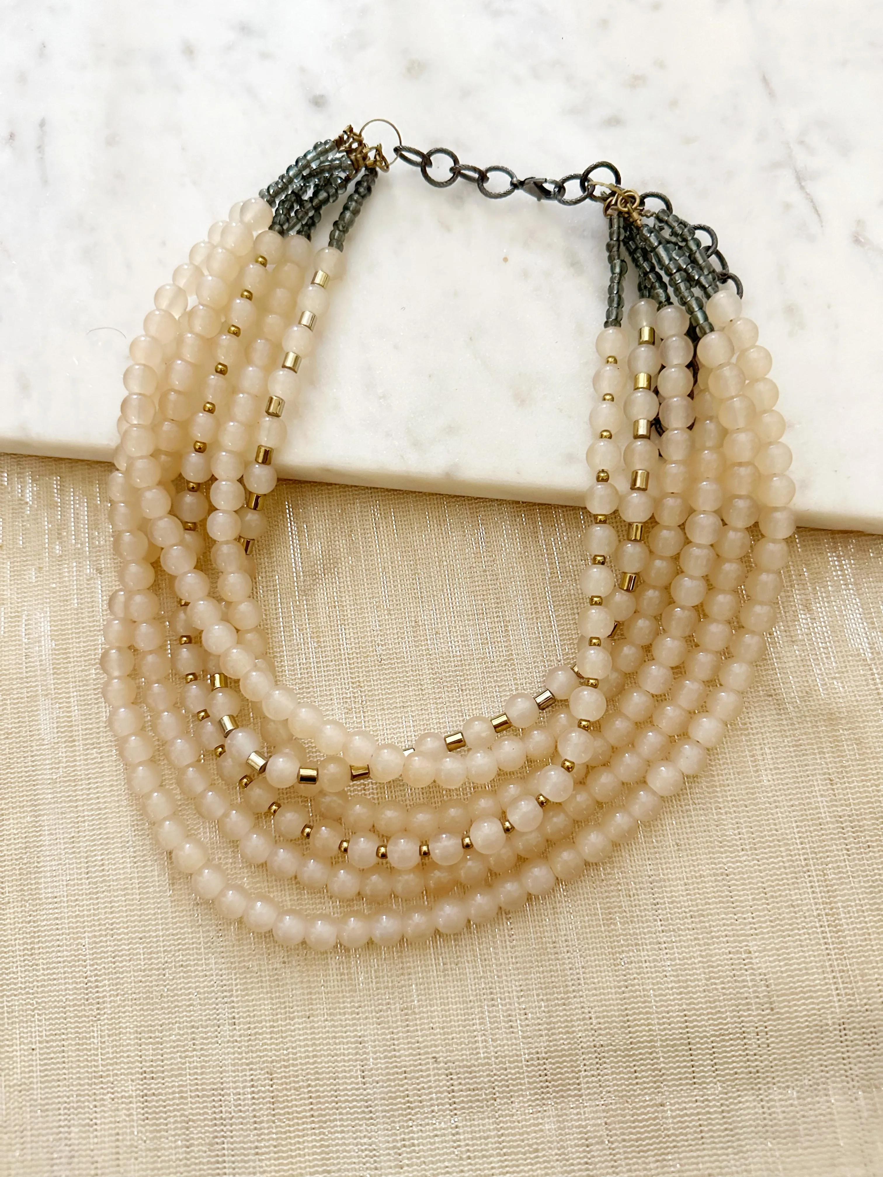 8806JN.a - Zahara Necklace in Pink