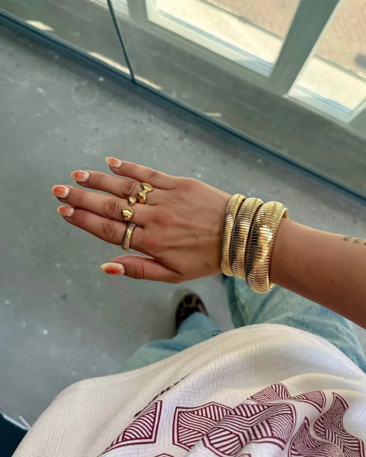 Adela ring