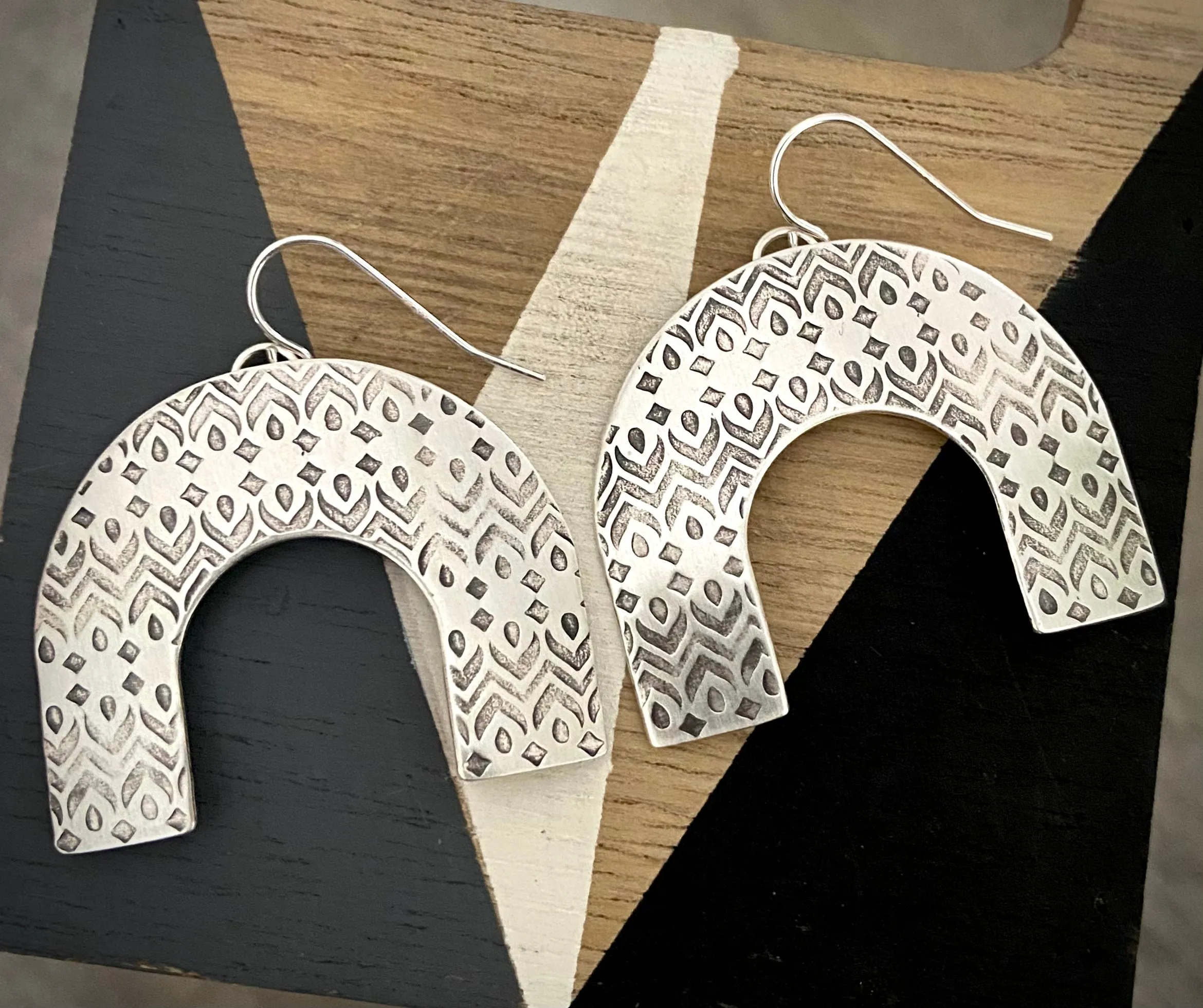 Arabesque Arch Earrings