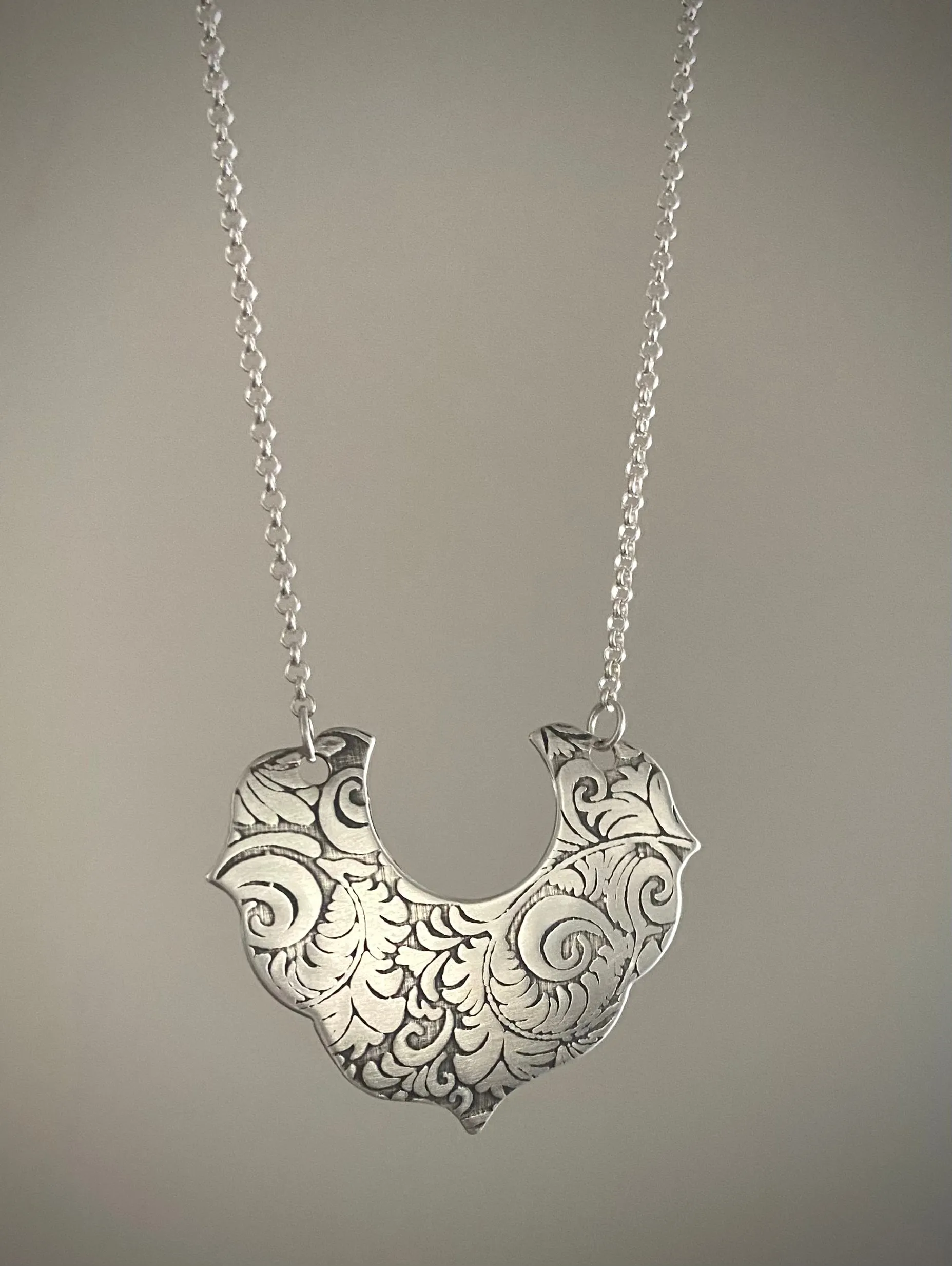 Arabesque Flourish Necklace