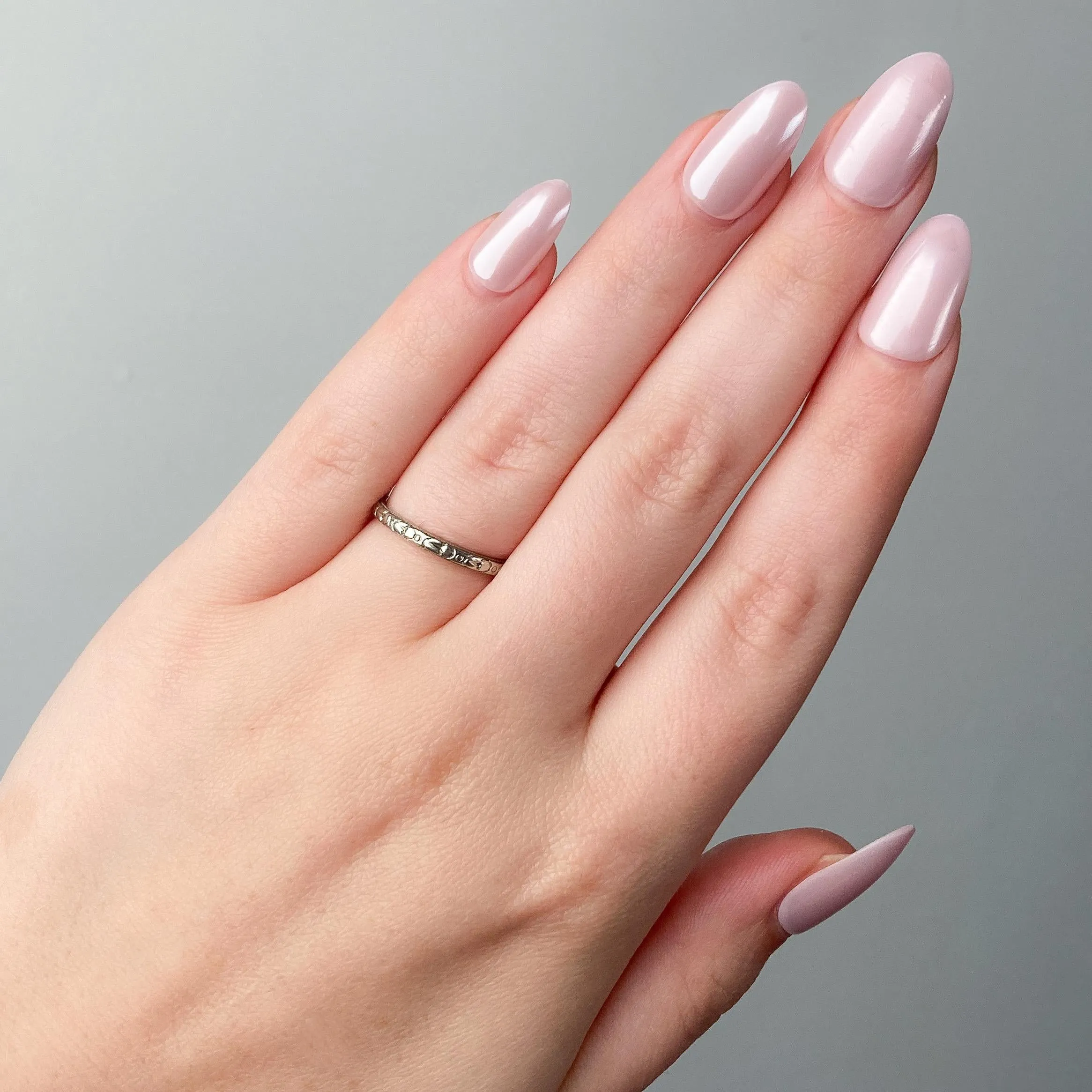 Art Deco Wedding Ring or Wedding Band of 18k Gold