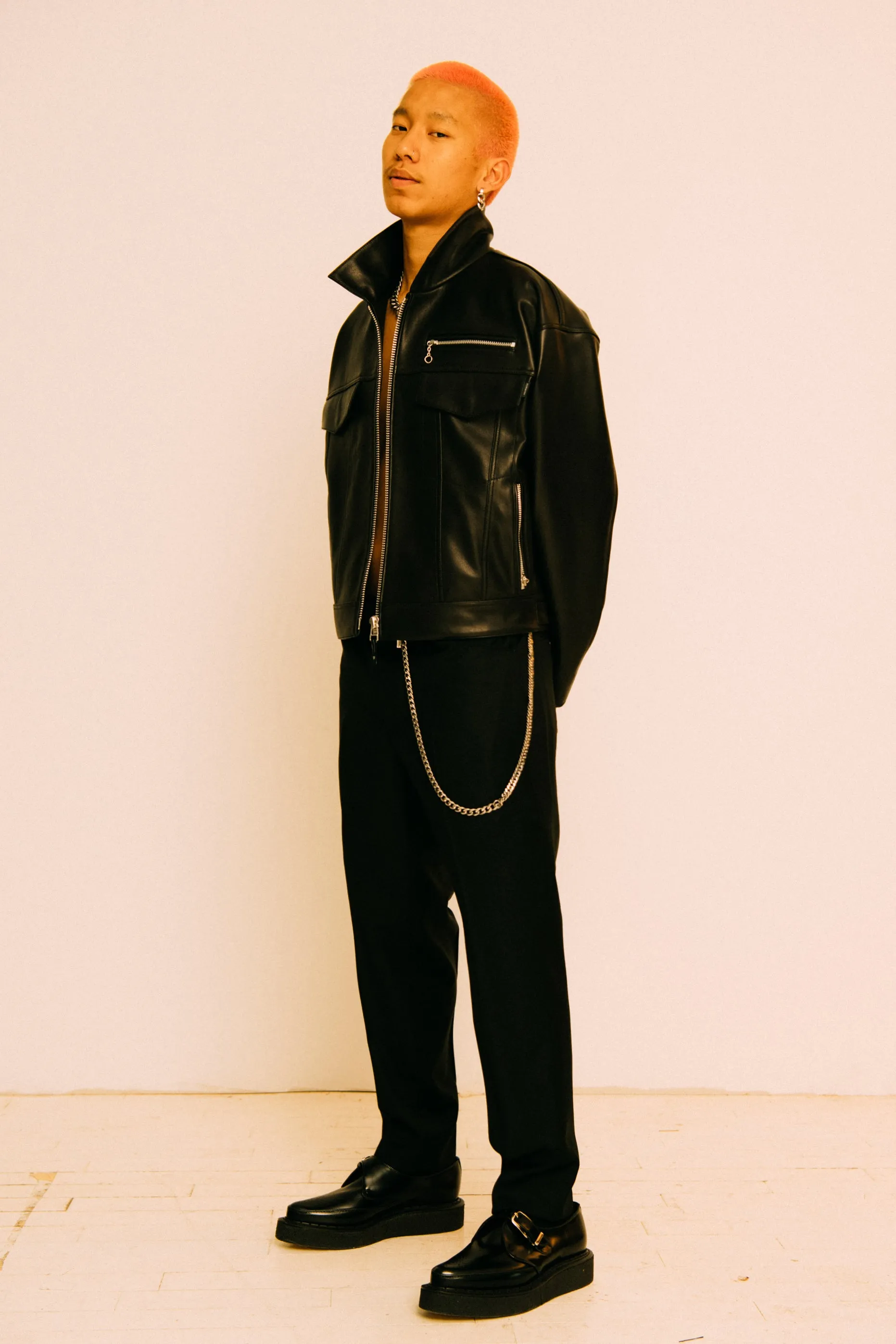 BLACK LEATHER TRUCKER JACKET