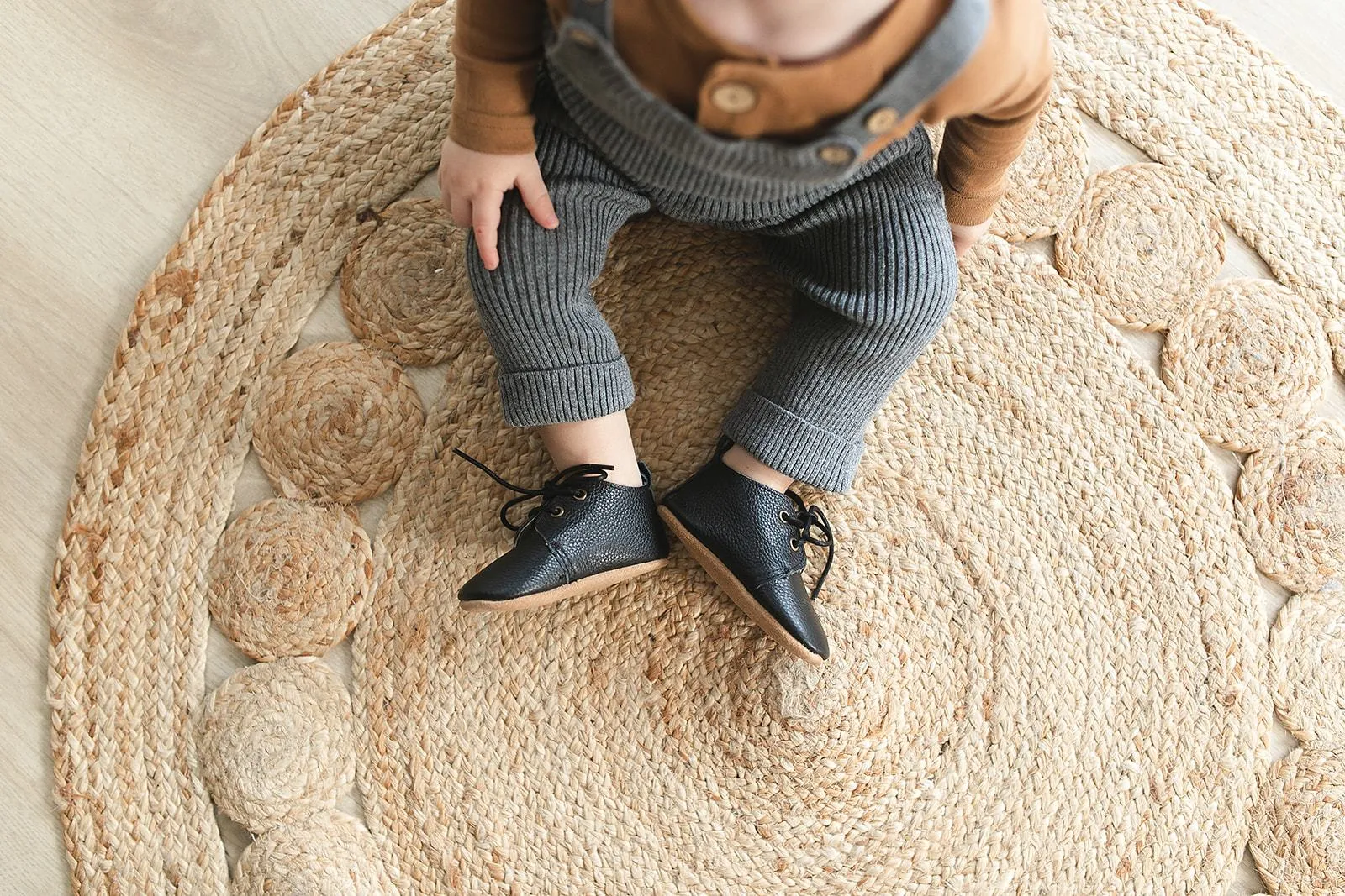 Black - Oxford - US Size 1-4 - Soft Sole