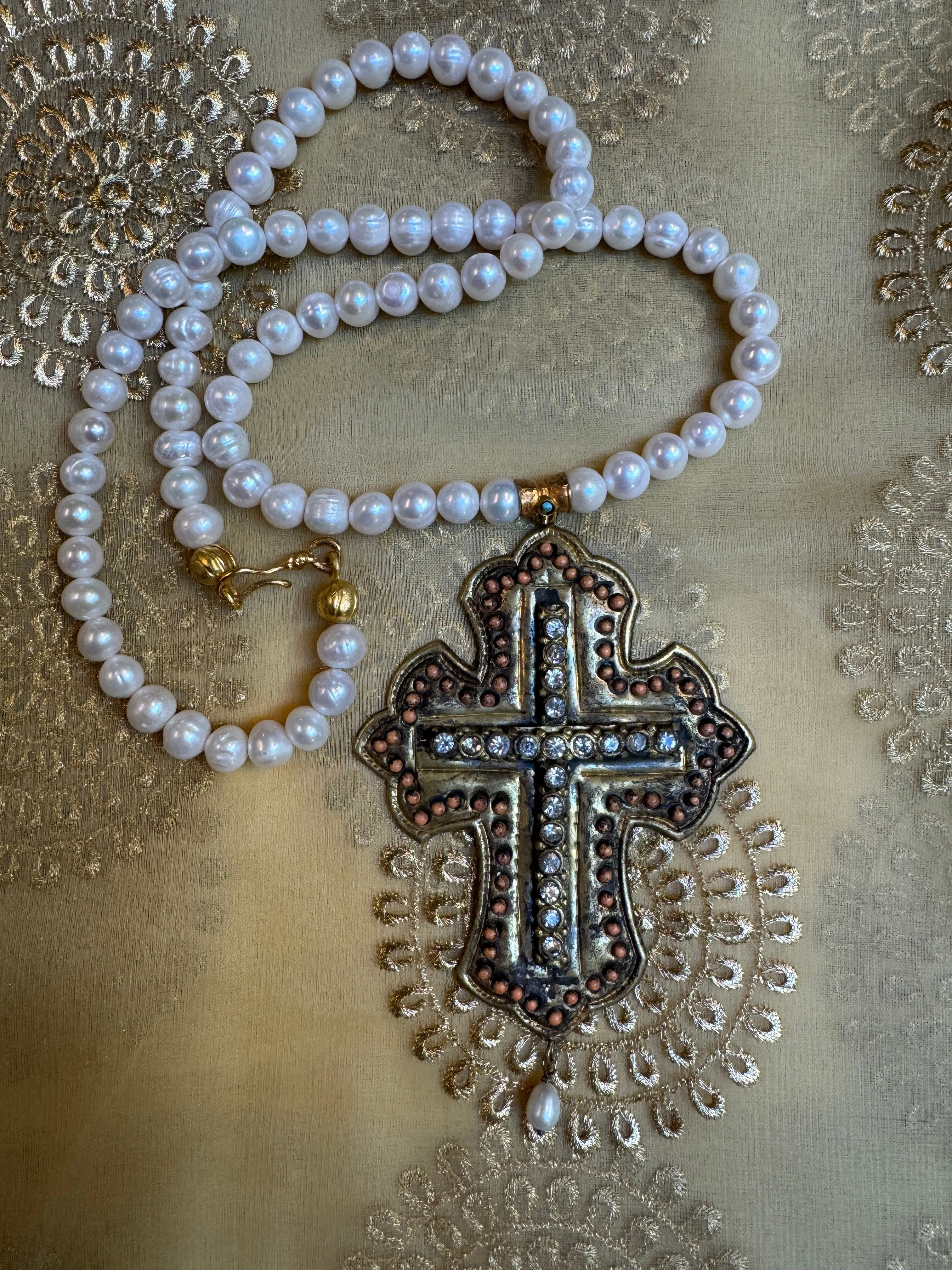 BLING CROSS PEARL NECKLACES