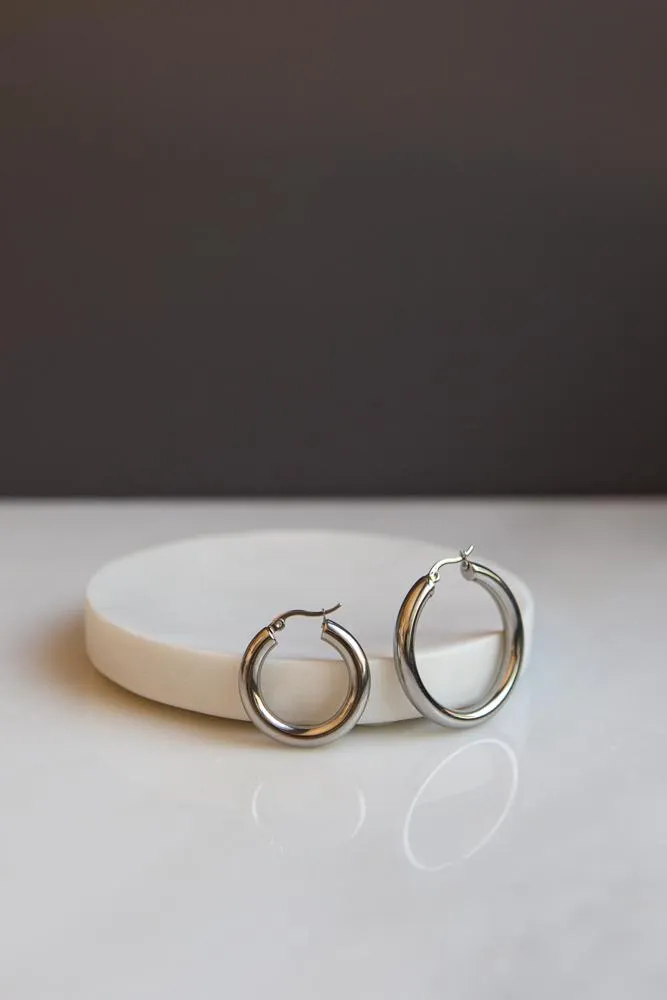 Bold Chunky Hoop Earrings (Silver)