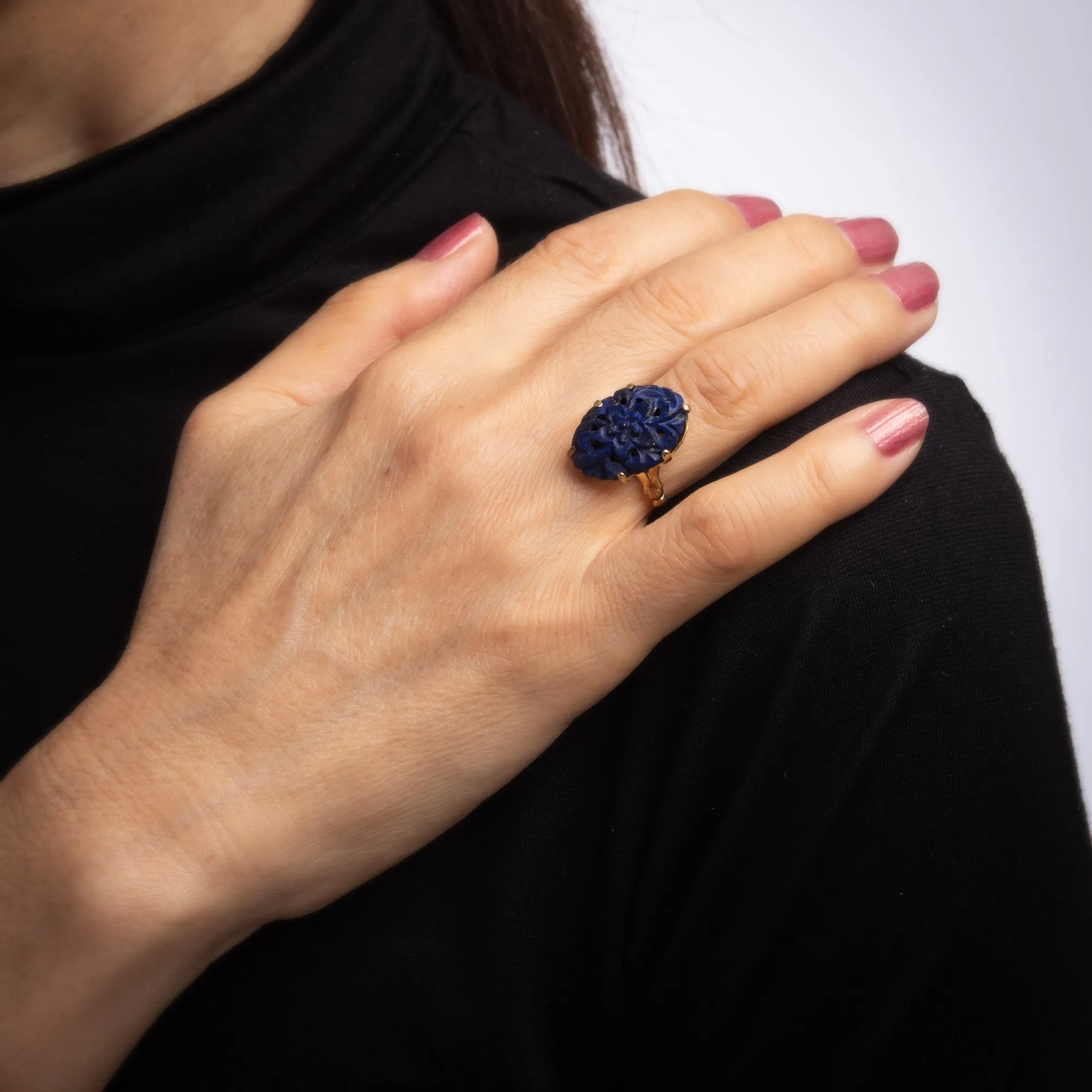 Carved Lapis Lazuli Flower Ring Vintage 14k Yellow Gold Oval Cocktail Jewelry