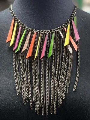 CHAIN & WOOD STATEMENT NECKLACE