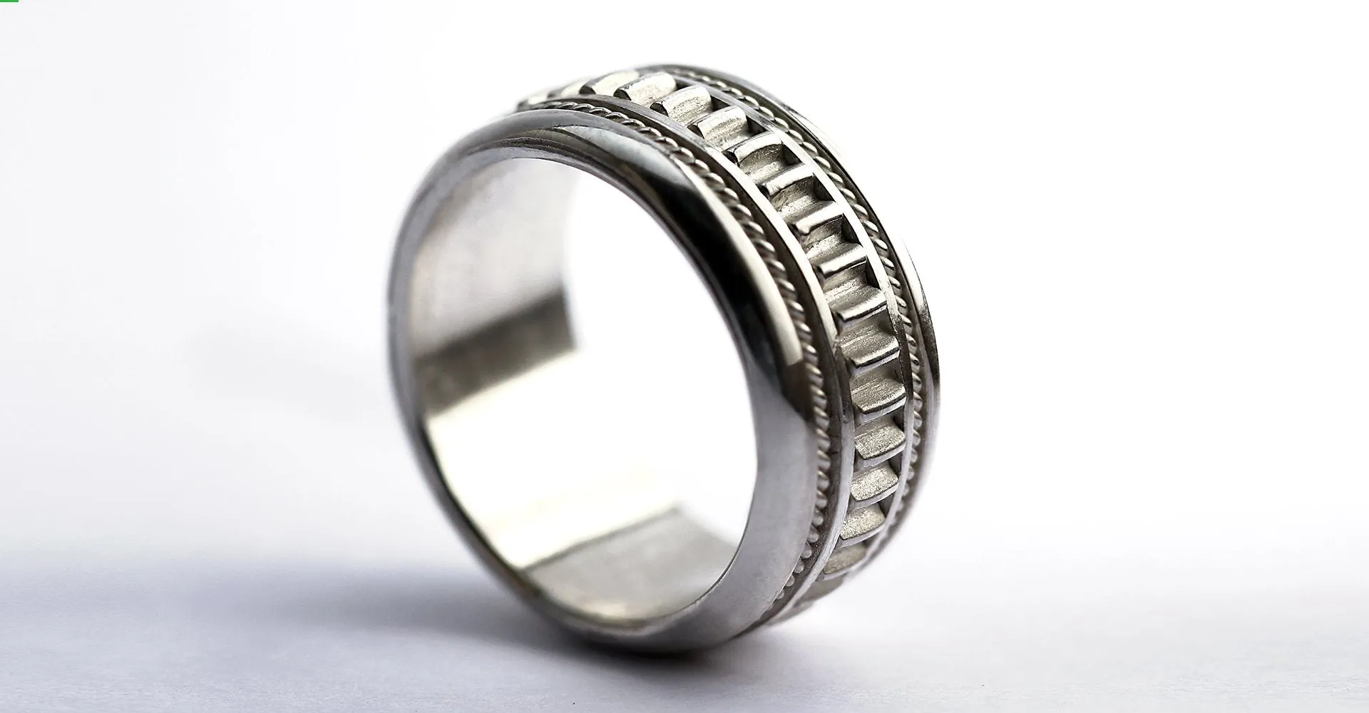Coil- two tone filigree texture ring