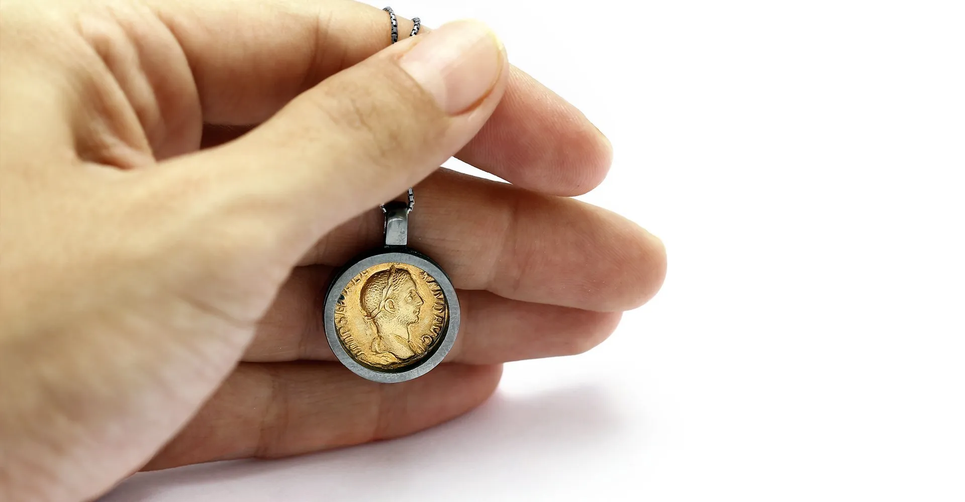 Coin and jewelry - Roman coin jewelry