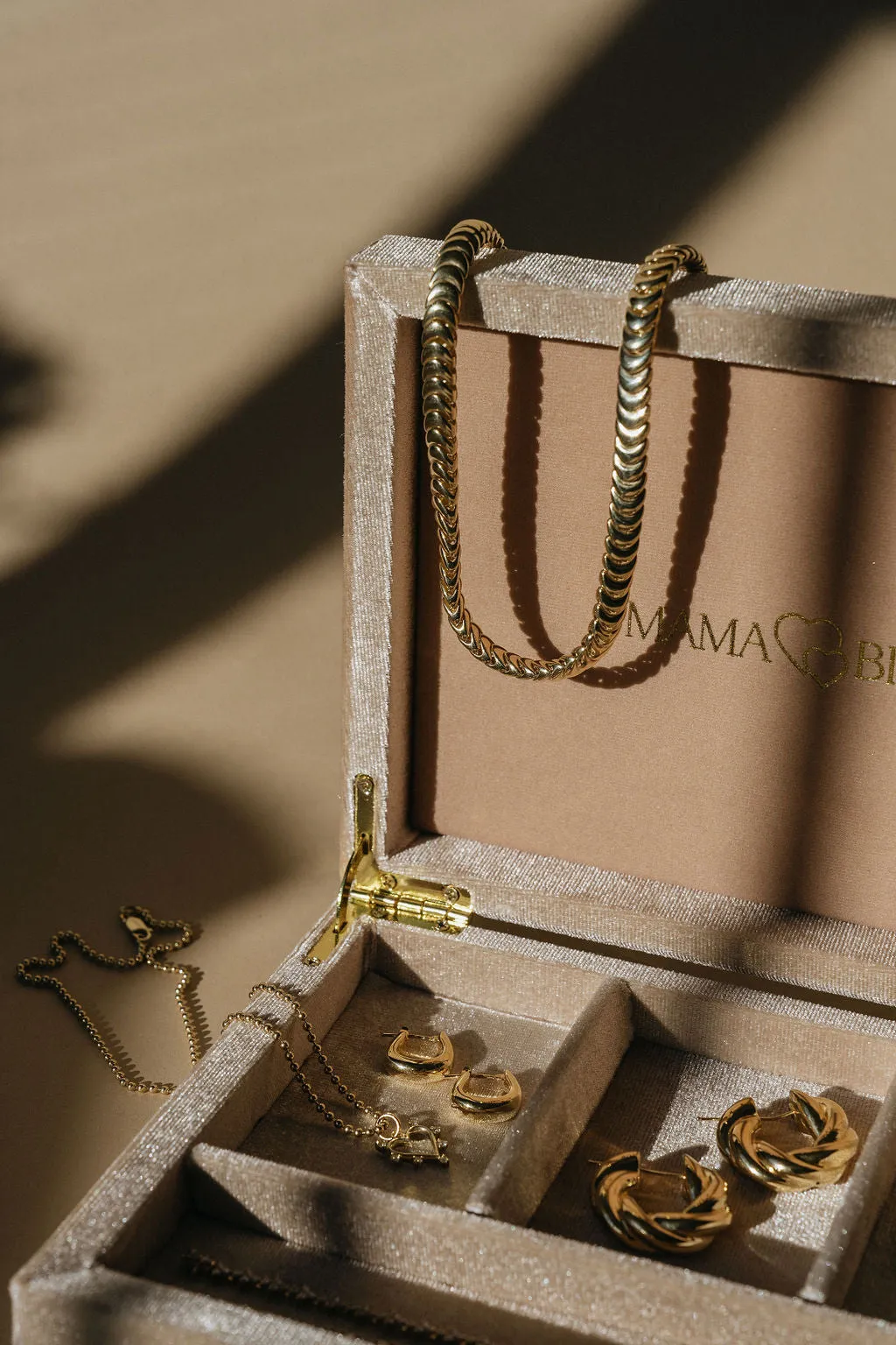 Crescent Moon Chunky Chain Necklace