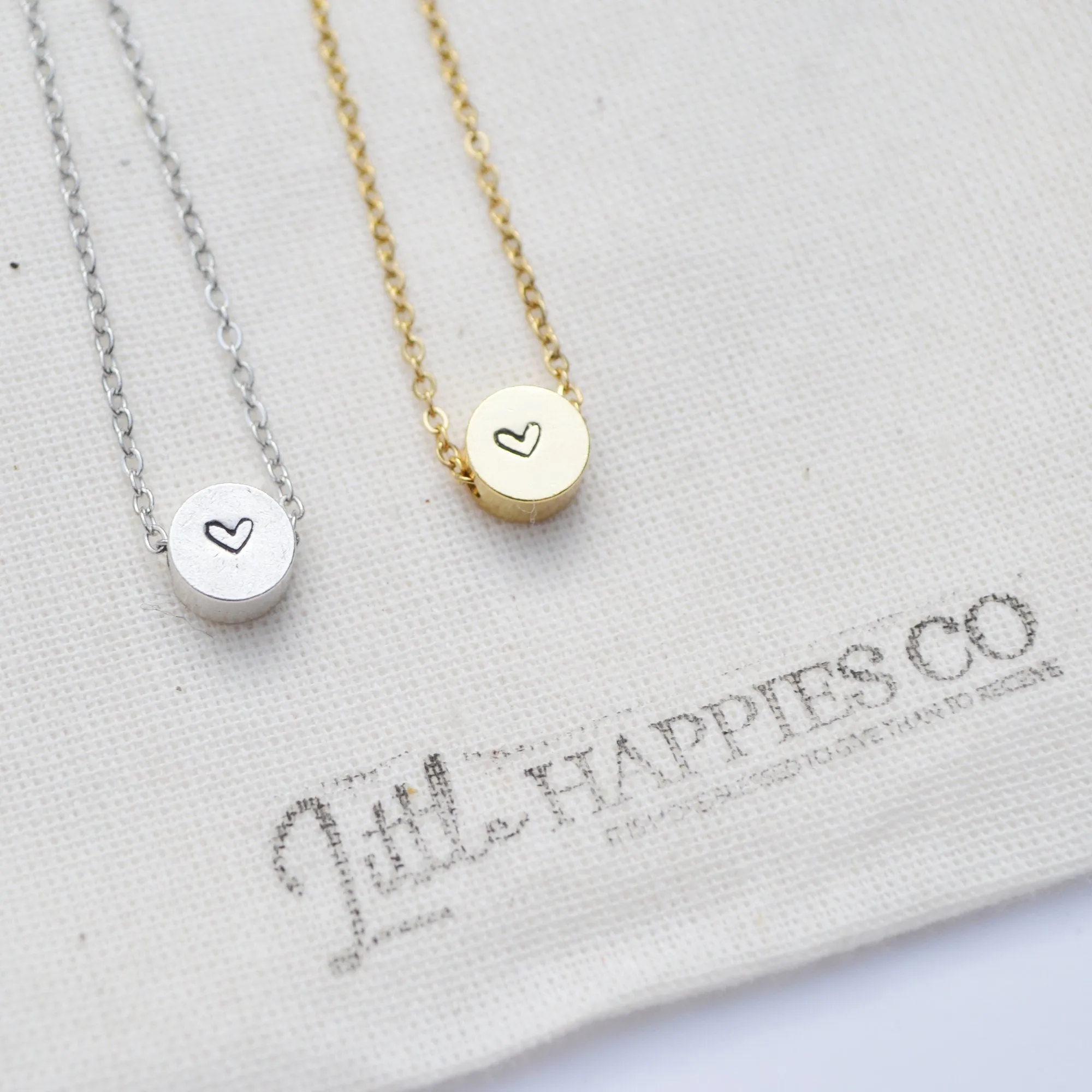 Dainty Best friend necklace, heart necklace, gift  best friend, best friend gift, 2 necklaces, pair of necklaces for friends, necklace set