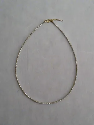 Dainty choker