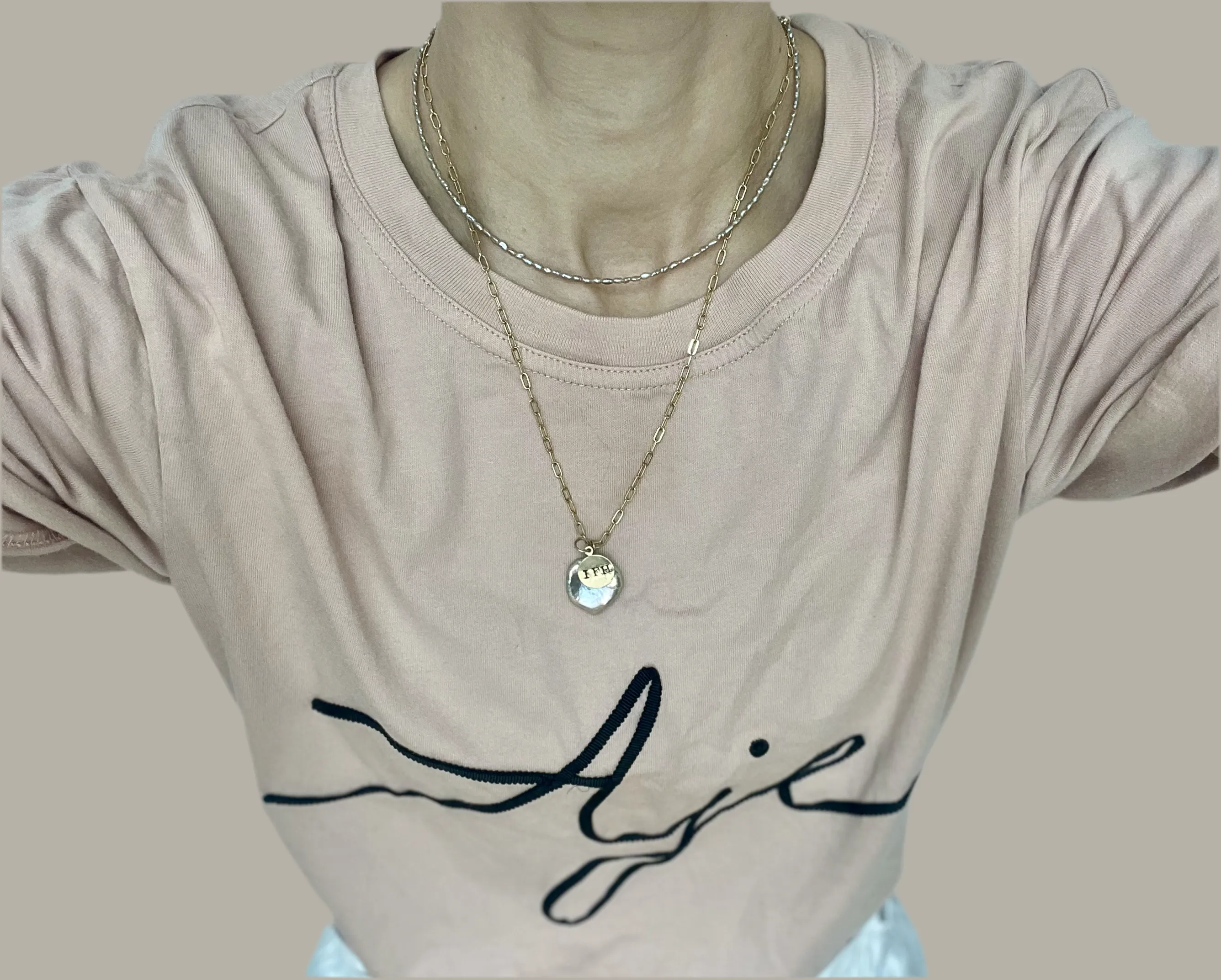 Dainty choker