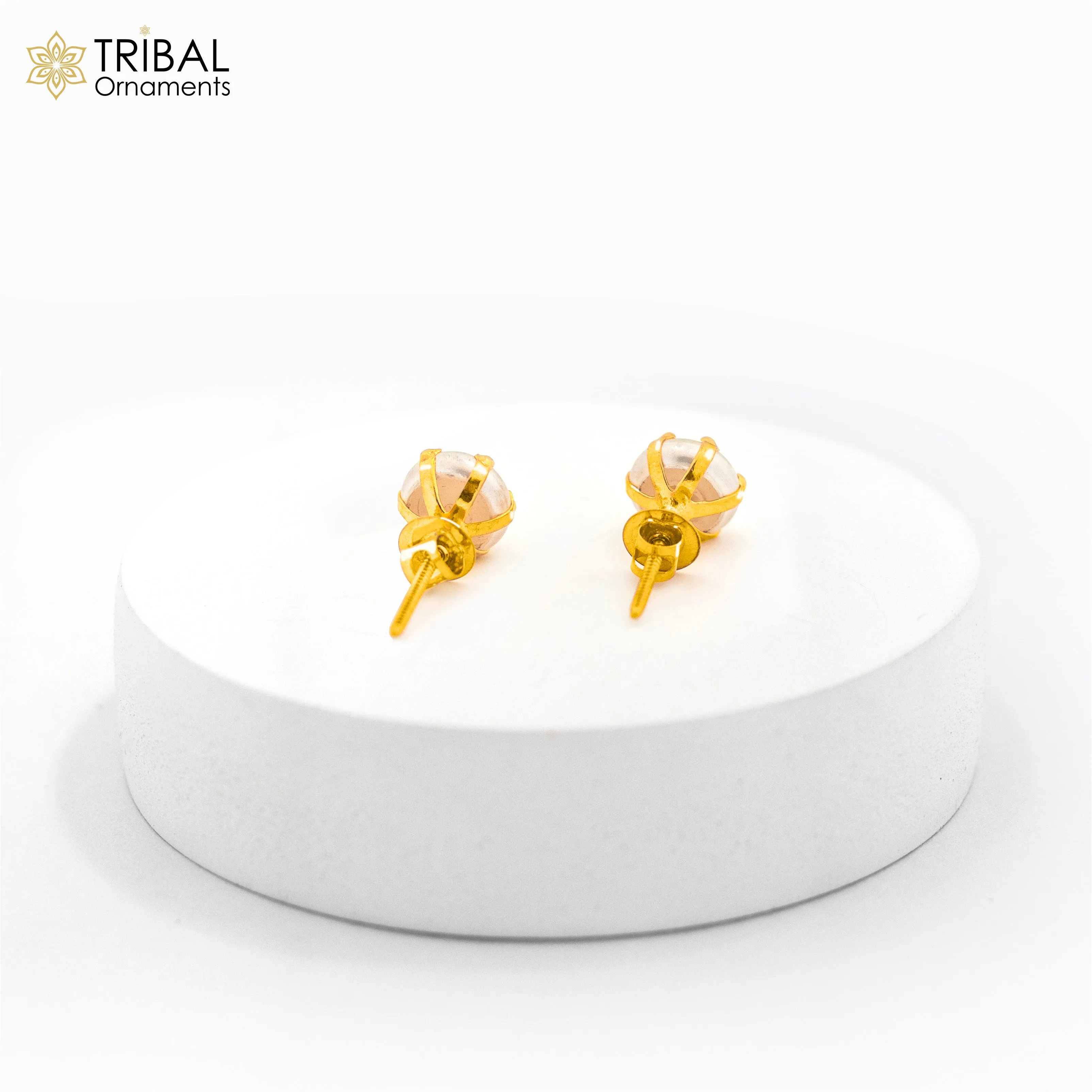 Exclusive round pearl 14kt yellow gold fabulous stud earring for unisex jewelry from india er182