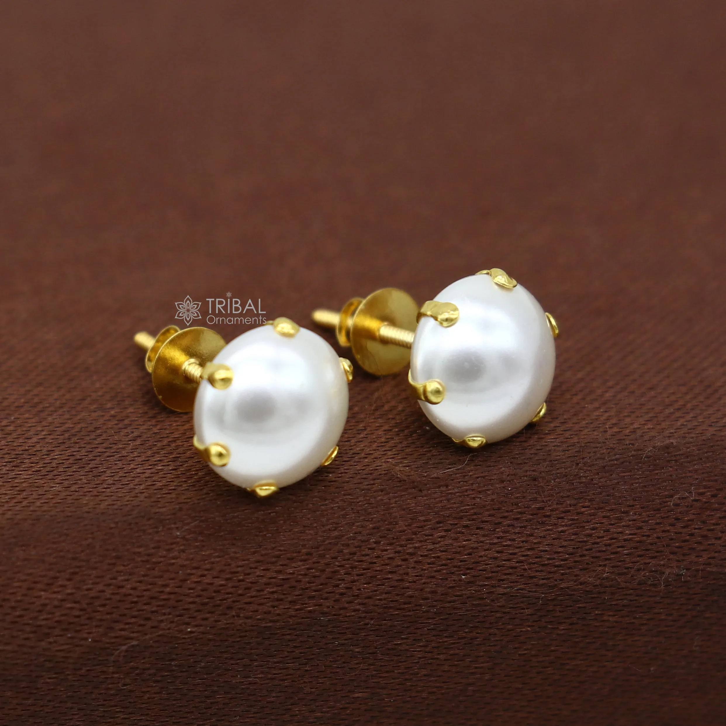 Exclusive round pearl 14kt yellow gold fabulous stud earring for unisex jewelry from india er182