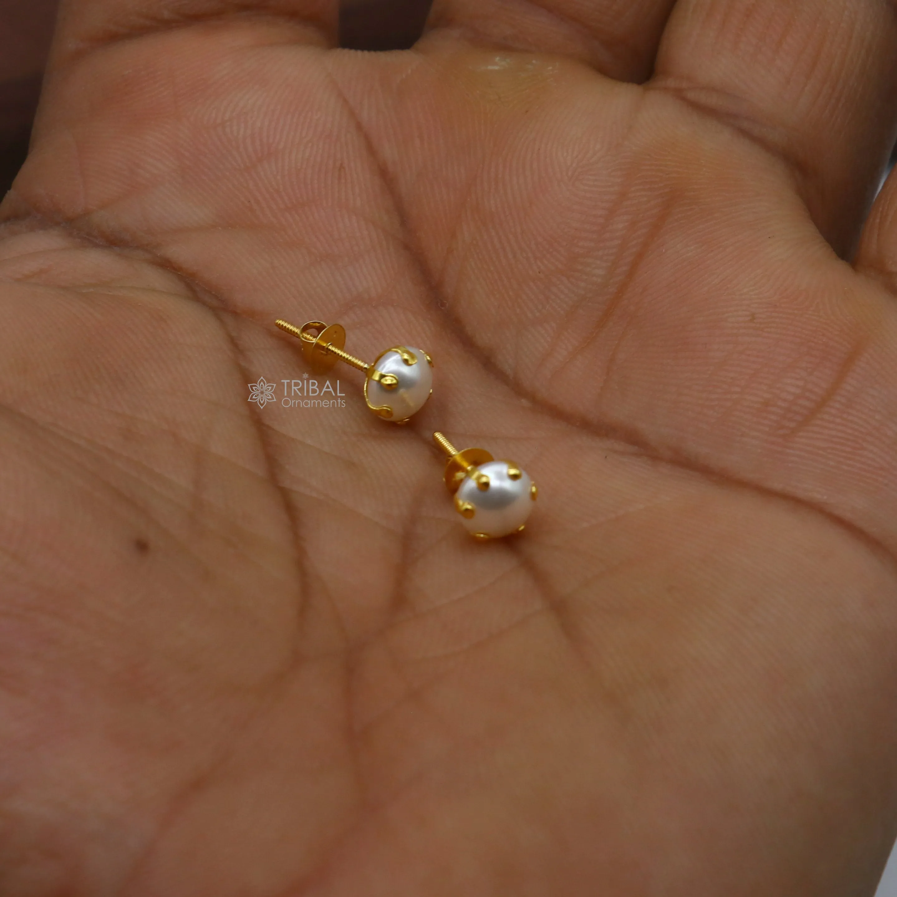 Exclusive round pearl 14kt yellow gold fabulous stud earring for unisex jewelry from india er182