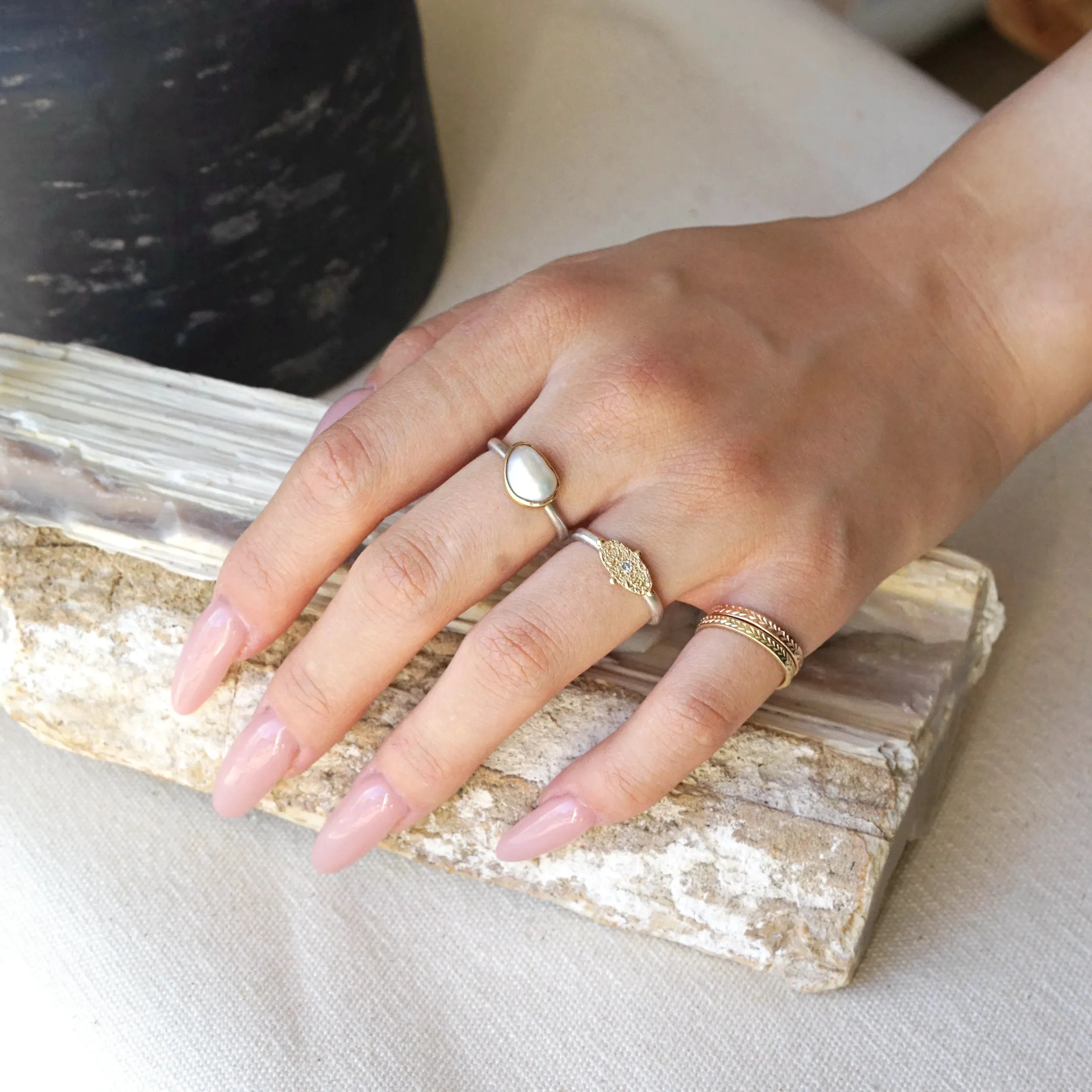 Feather Engraving Ring in 14k gold