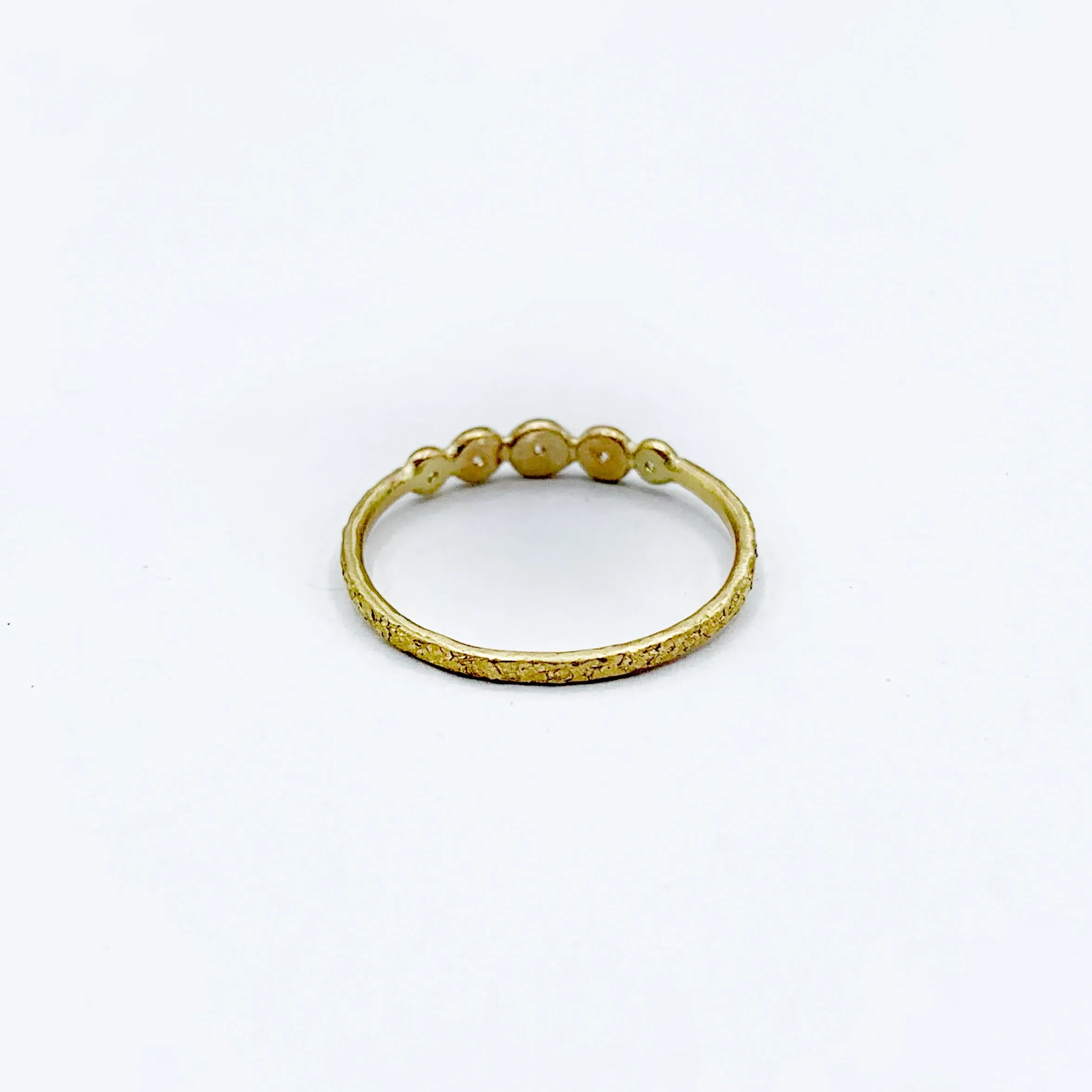 Golden Planets with Diamonds Centers on a Golden Band