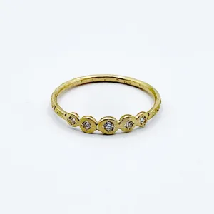 Golden Planets with Diamonds Centers on a Golden Band