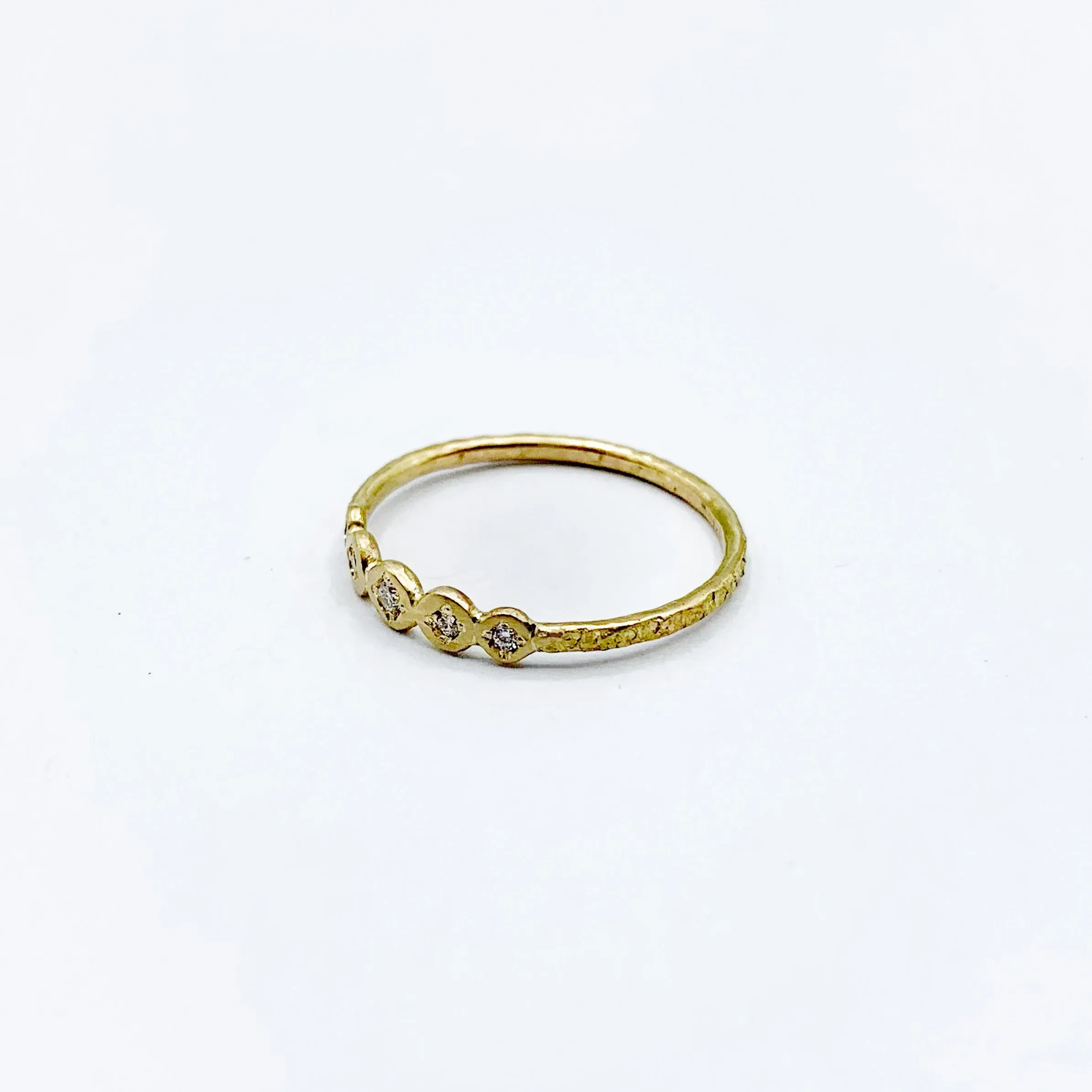 Golden Planets with Diamonds Centers on a Golden Band