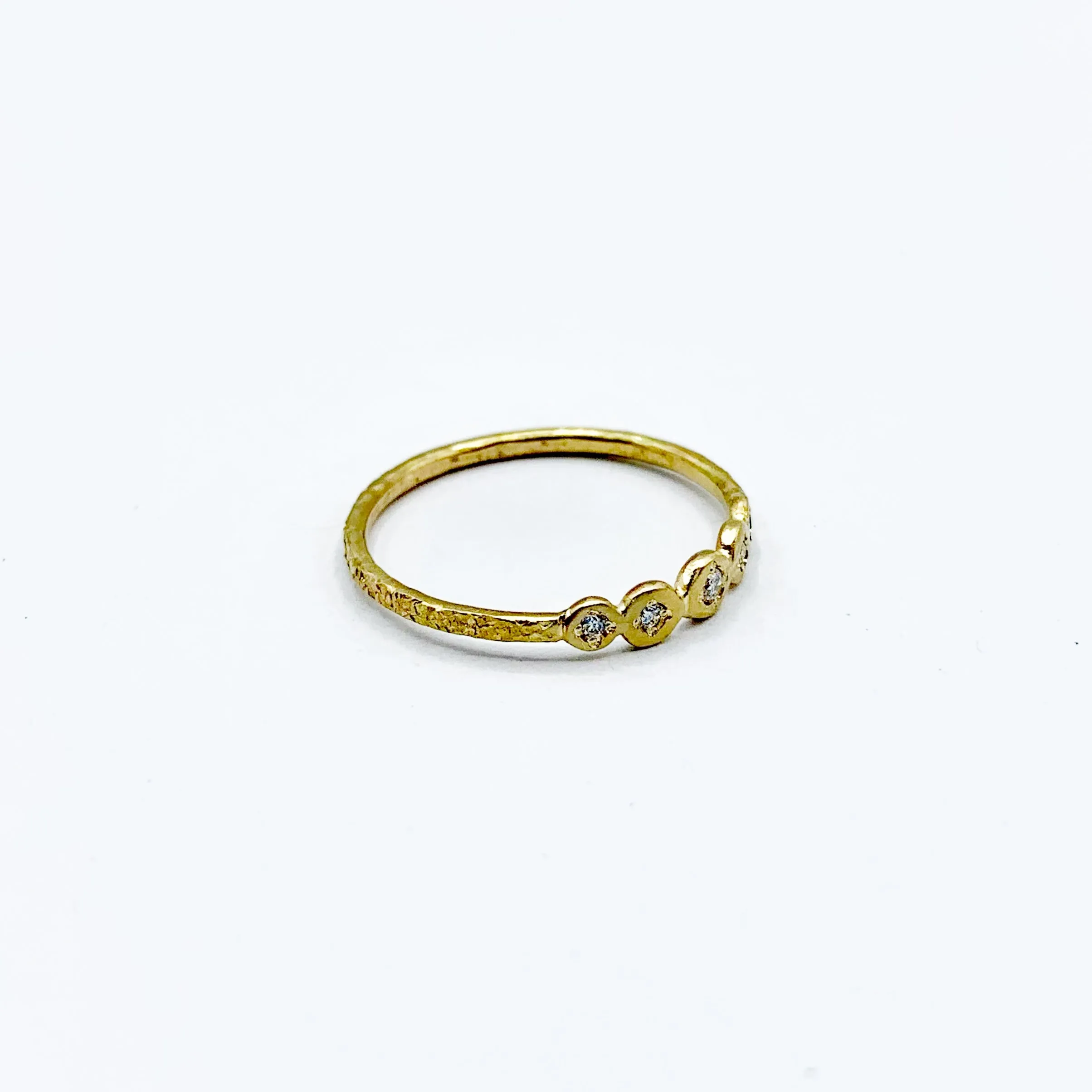 Golden Planets with Diamonds Centers on a Golden Band