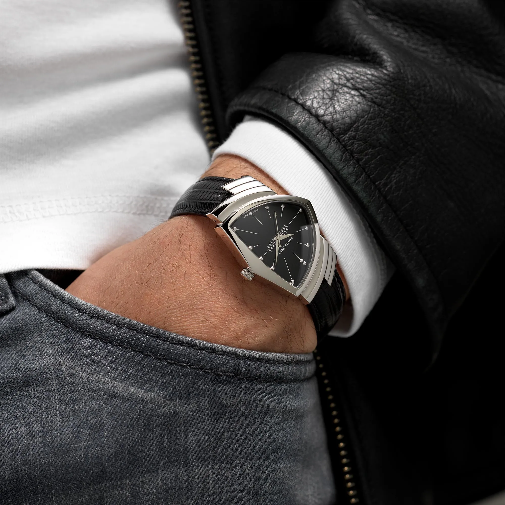 Hamilton Ventura Quartz Men's Watch H24411732