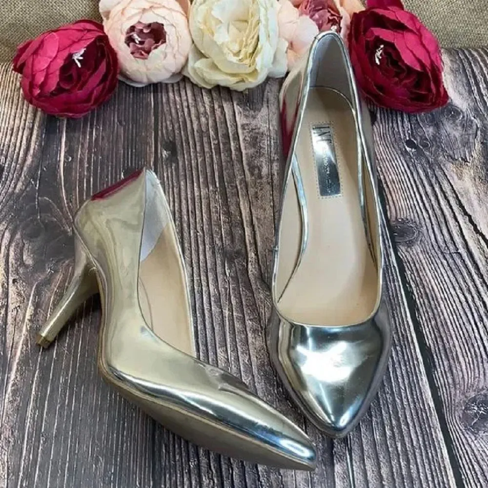 Inc Pale Silver Zitah Pointed Toe Classic Pumps 8.5M