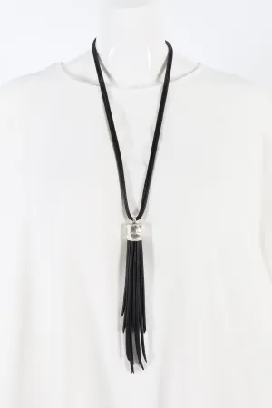 Indie Necklace in Black
