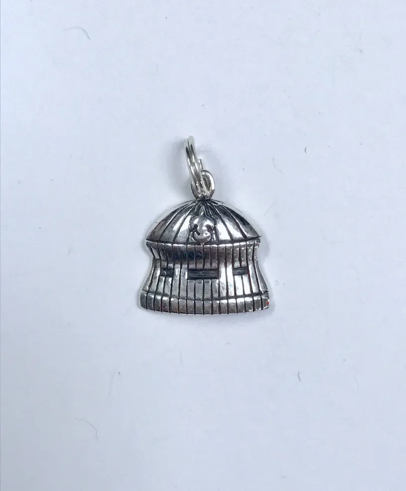 Jewelry - Superdome charm