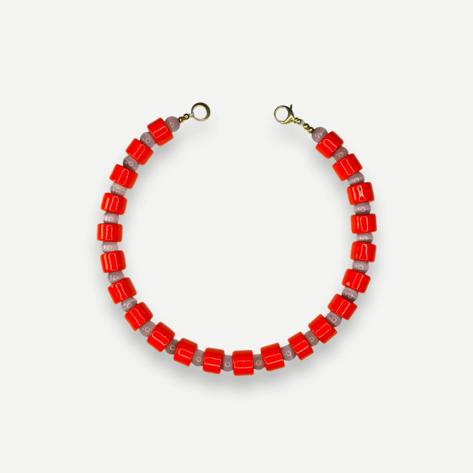 LOBSTER & CAT EYE SUNDRY.  BEAD TWO.