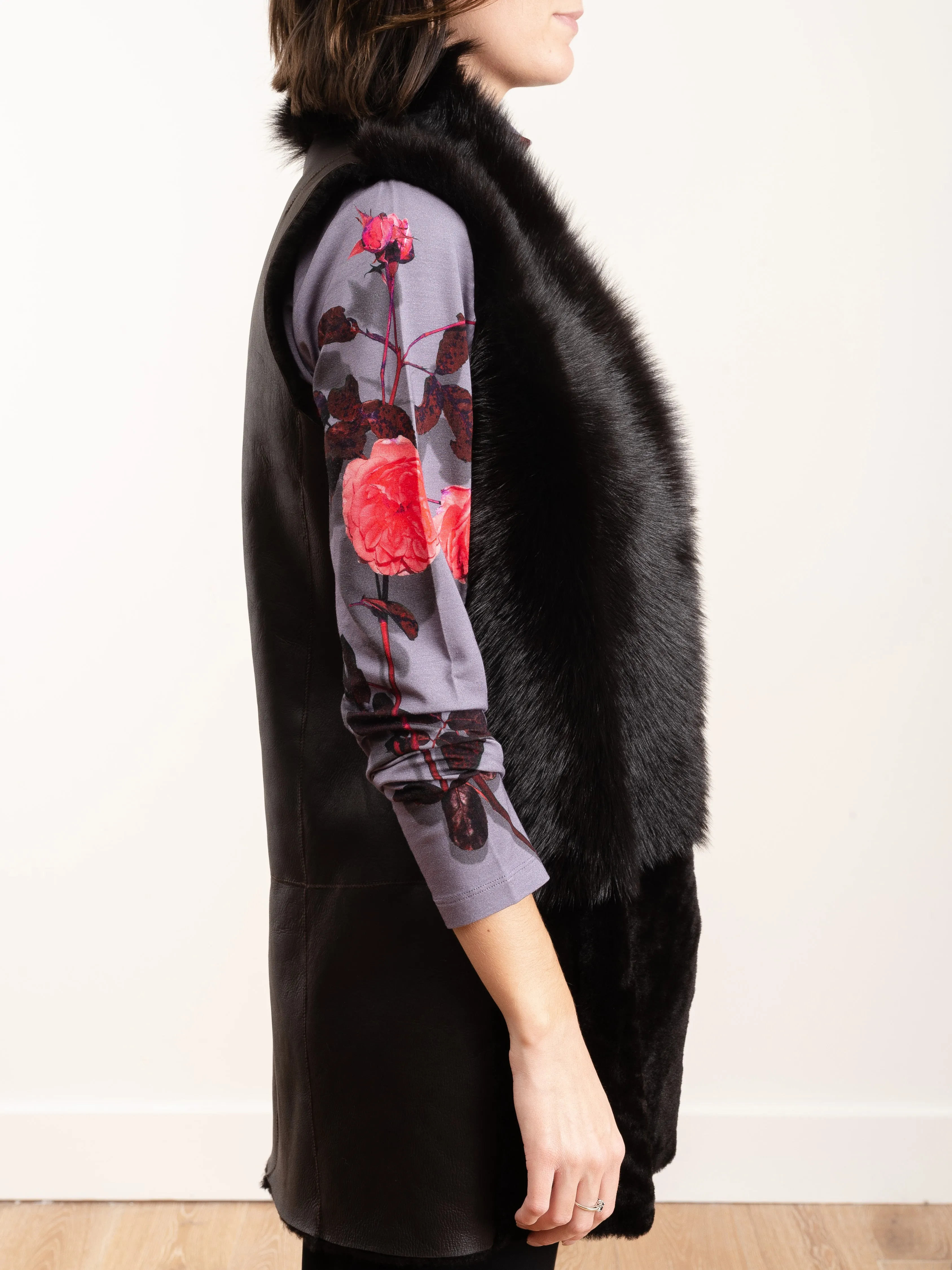 long stand collar shearling gilet - vole