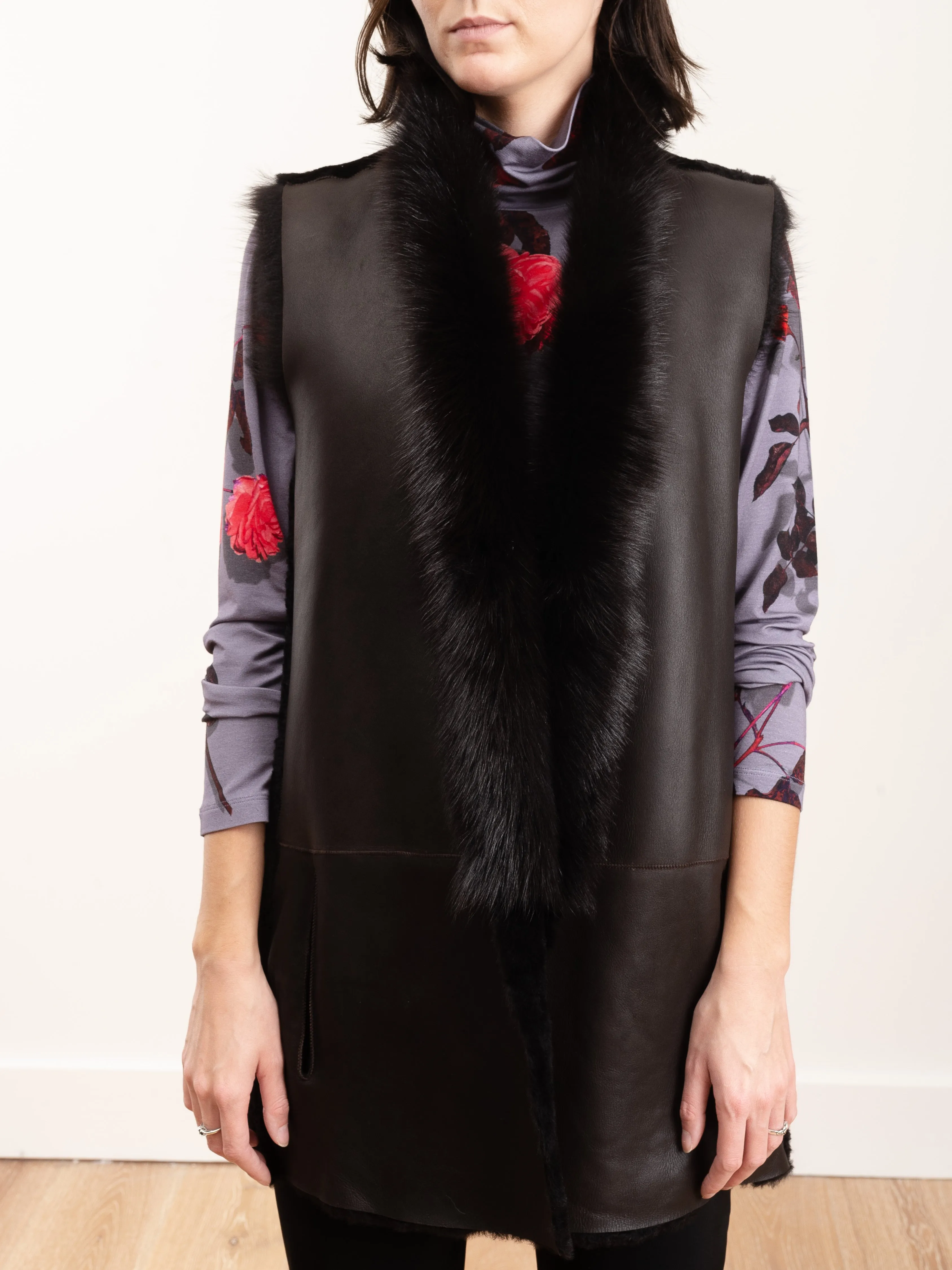 long stand collar shearling gilet - vole