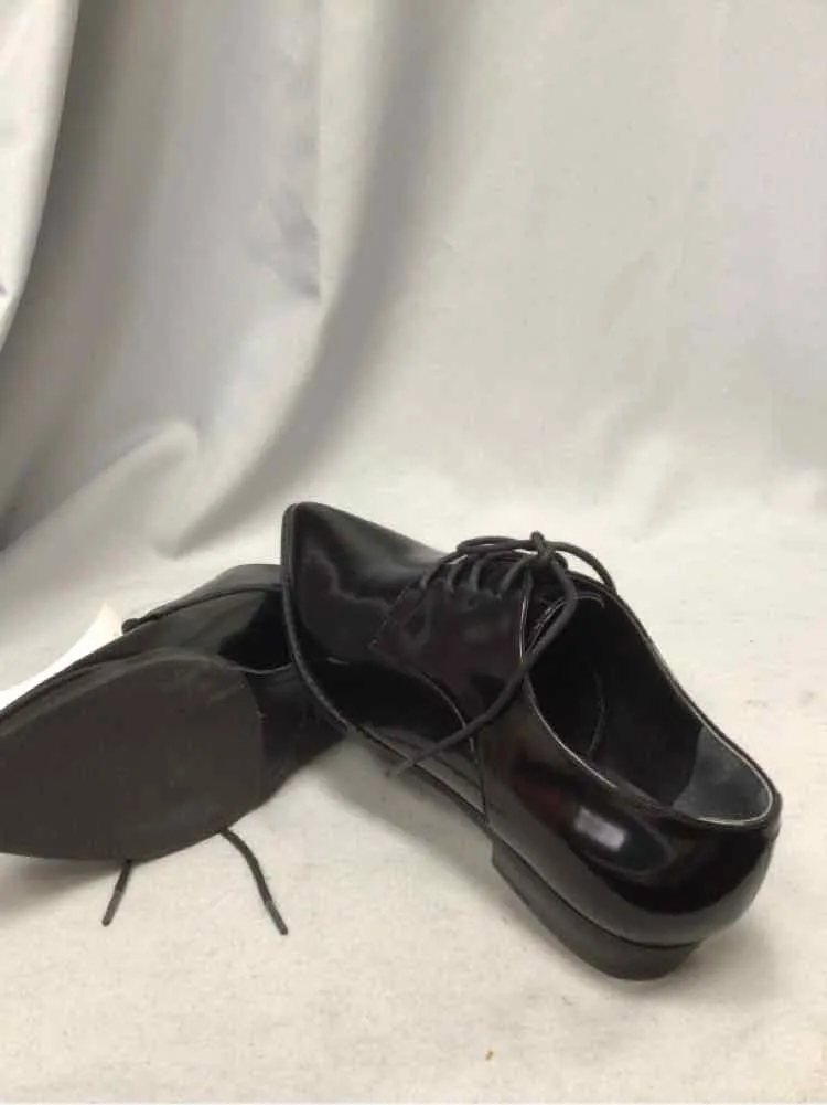 MARC FISHER SIZE 7 Ladies SHOES