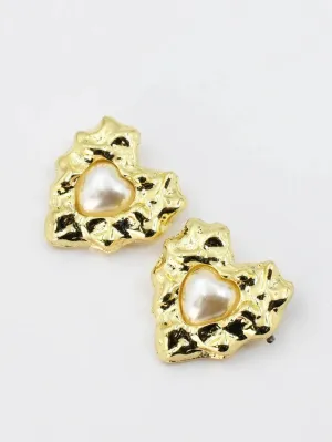 Mini Pearl Heart Stud