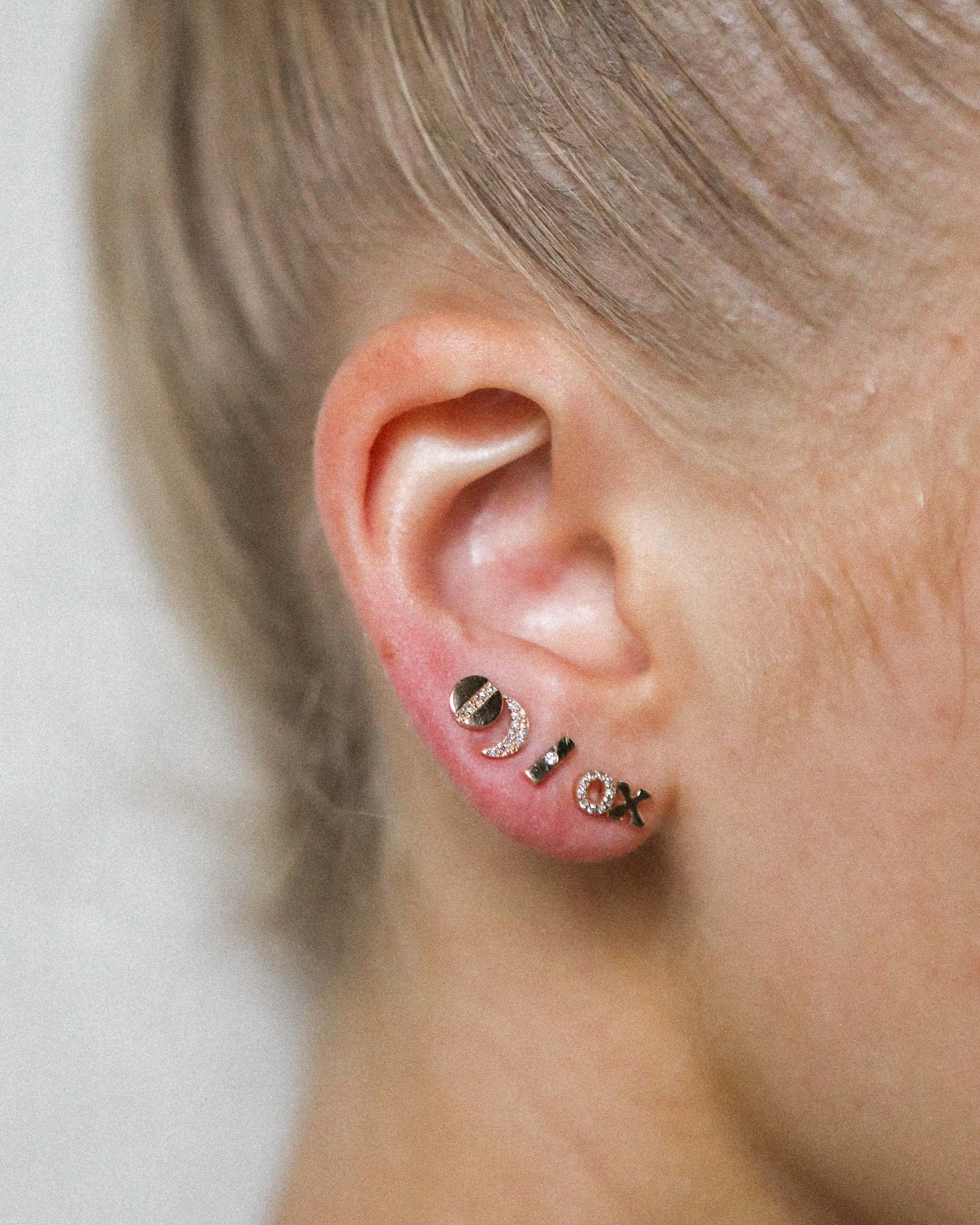 Mini XO Gold Stud