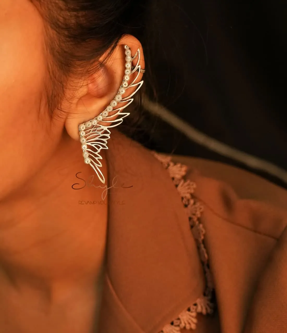 Mizoya Statement Wing Earcuff