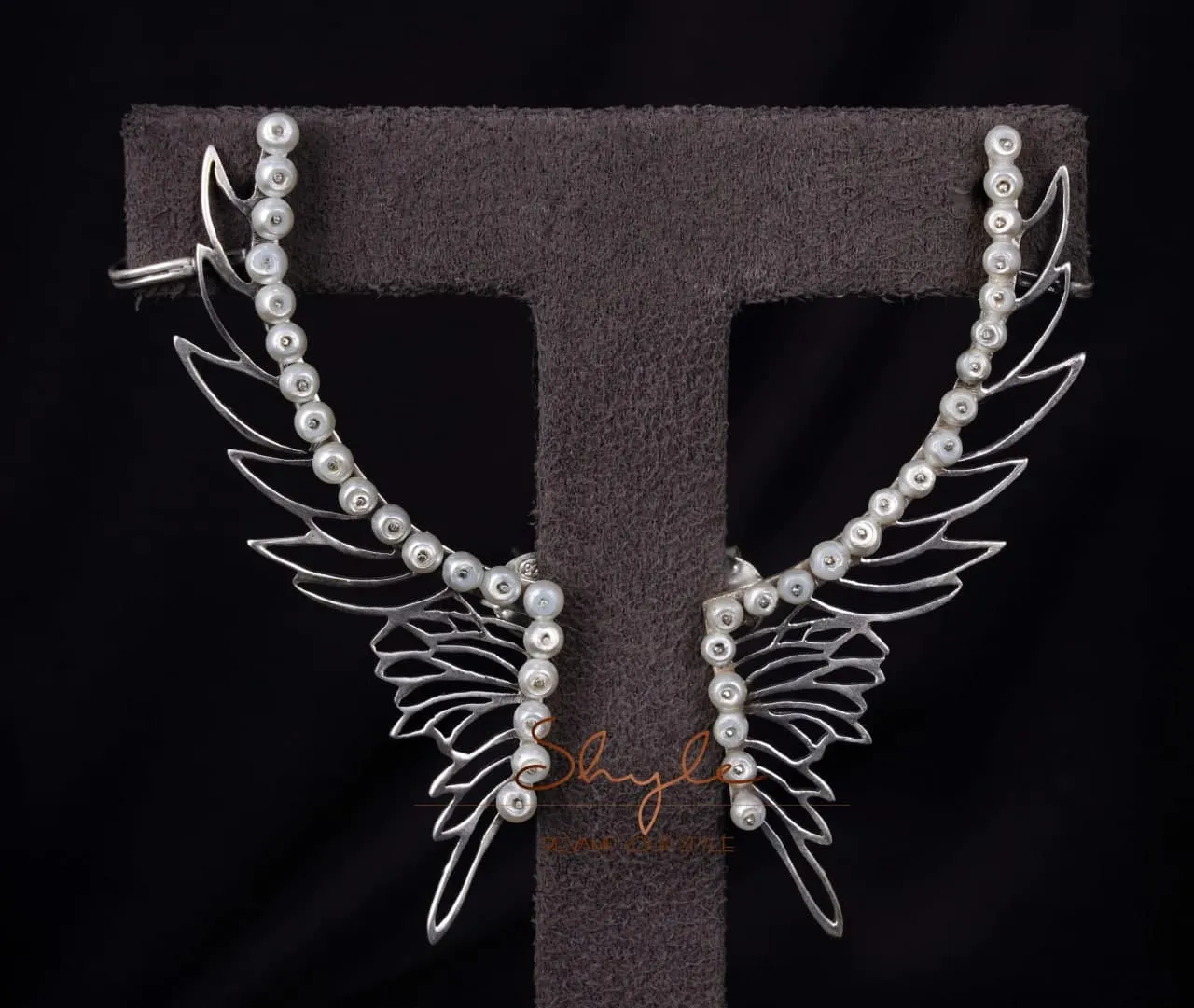 Mizoya Statement Wing Earcuff