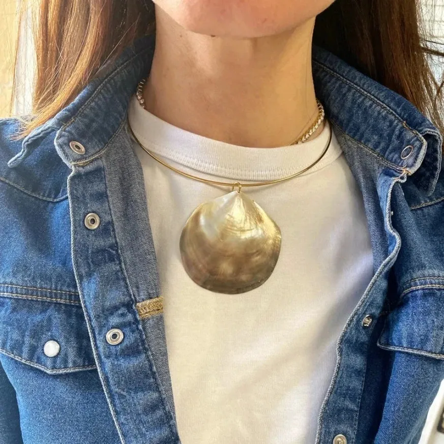 Natural Pearl Statement Shell Pendant Necklace