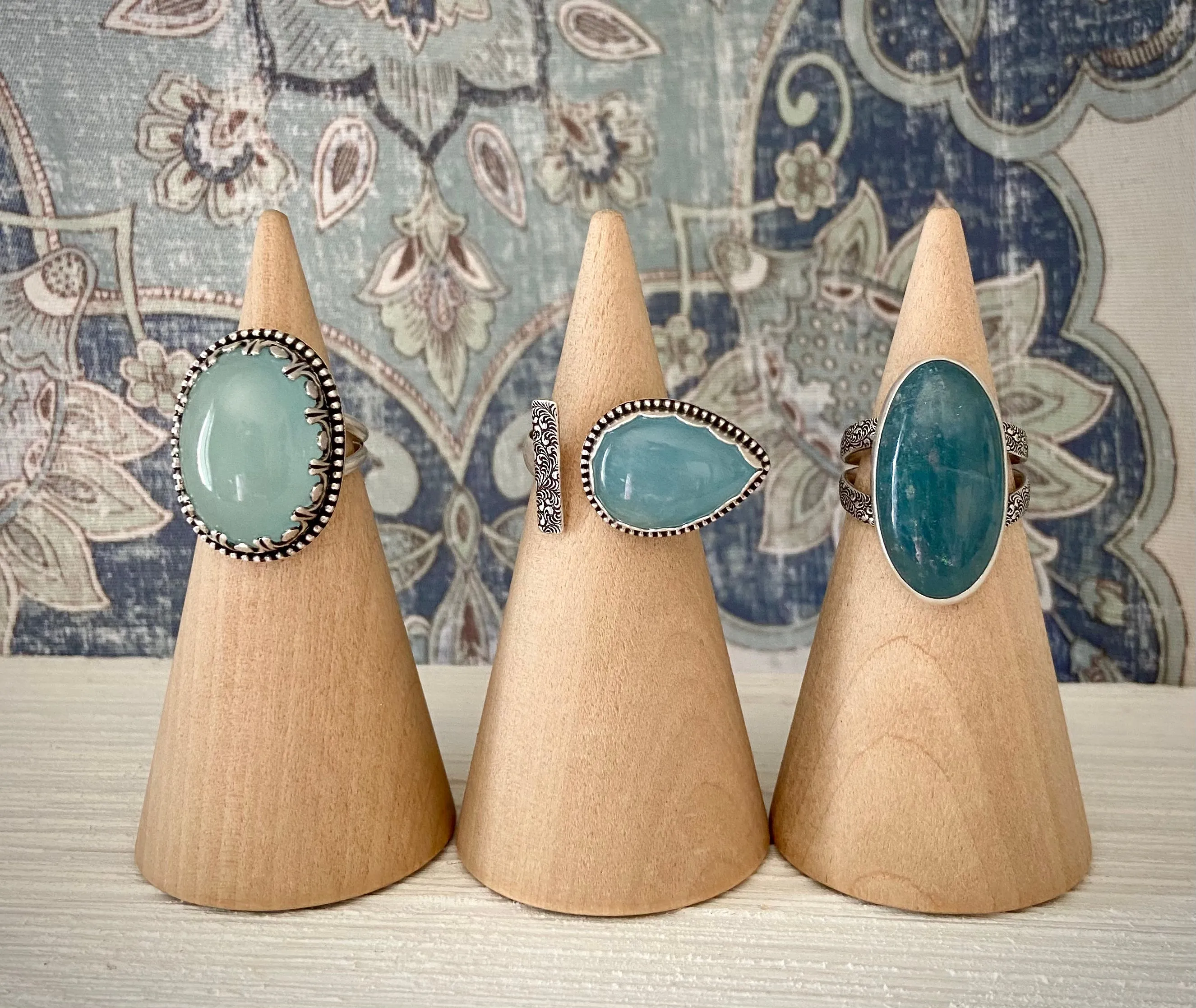 Oval Aquamarine Ring