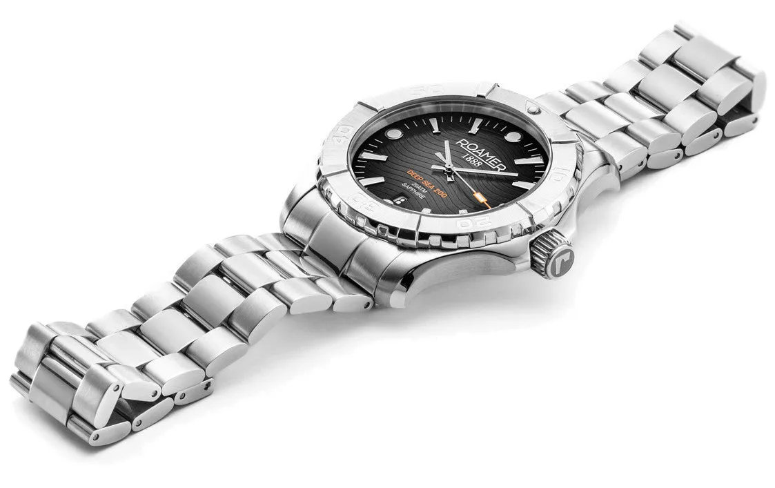 Roamer Deep Sea 200 Black Watch