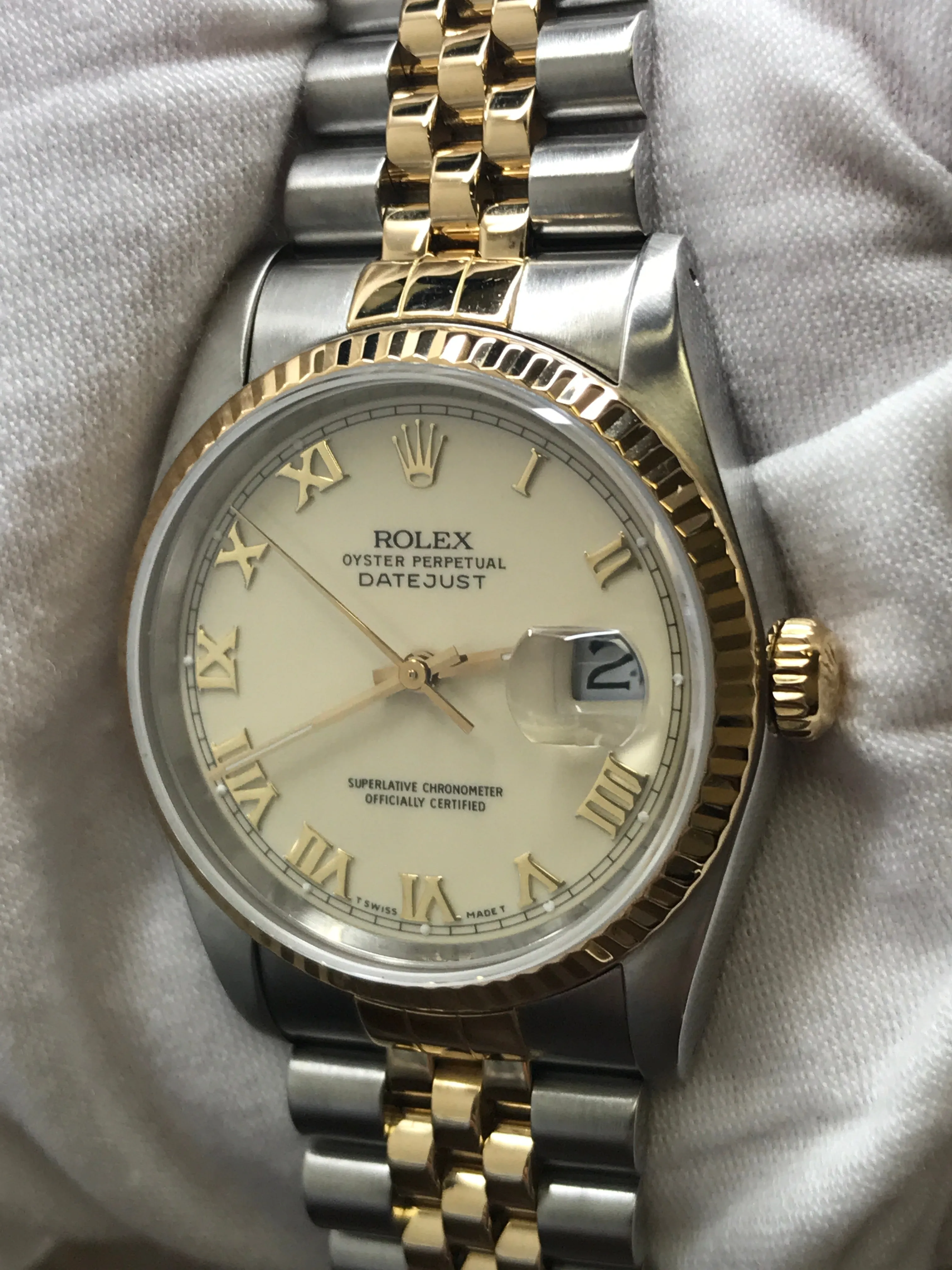 Rolex Datejust 36mm 16233 Porcelain Creme Dial Automatic Watch