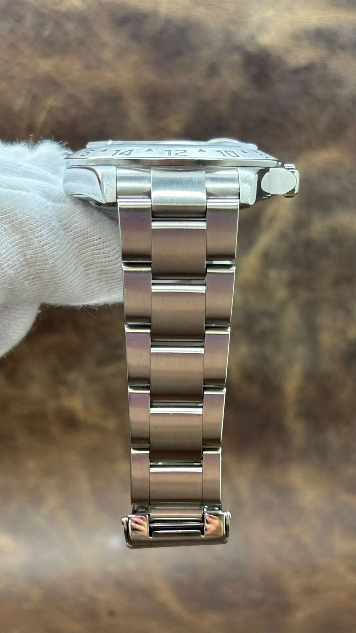 Rolex Explorer II SEL NO Holes 16570 Black Dial Automatic Men's Watch