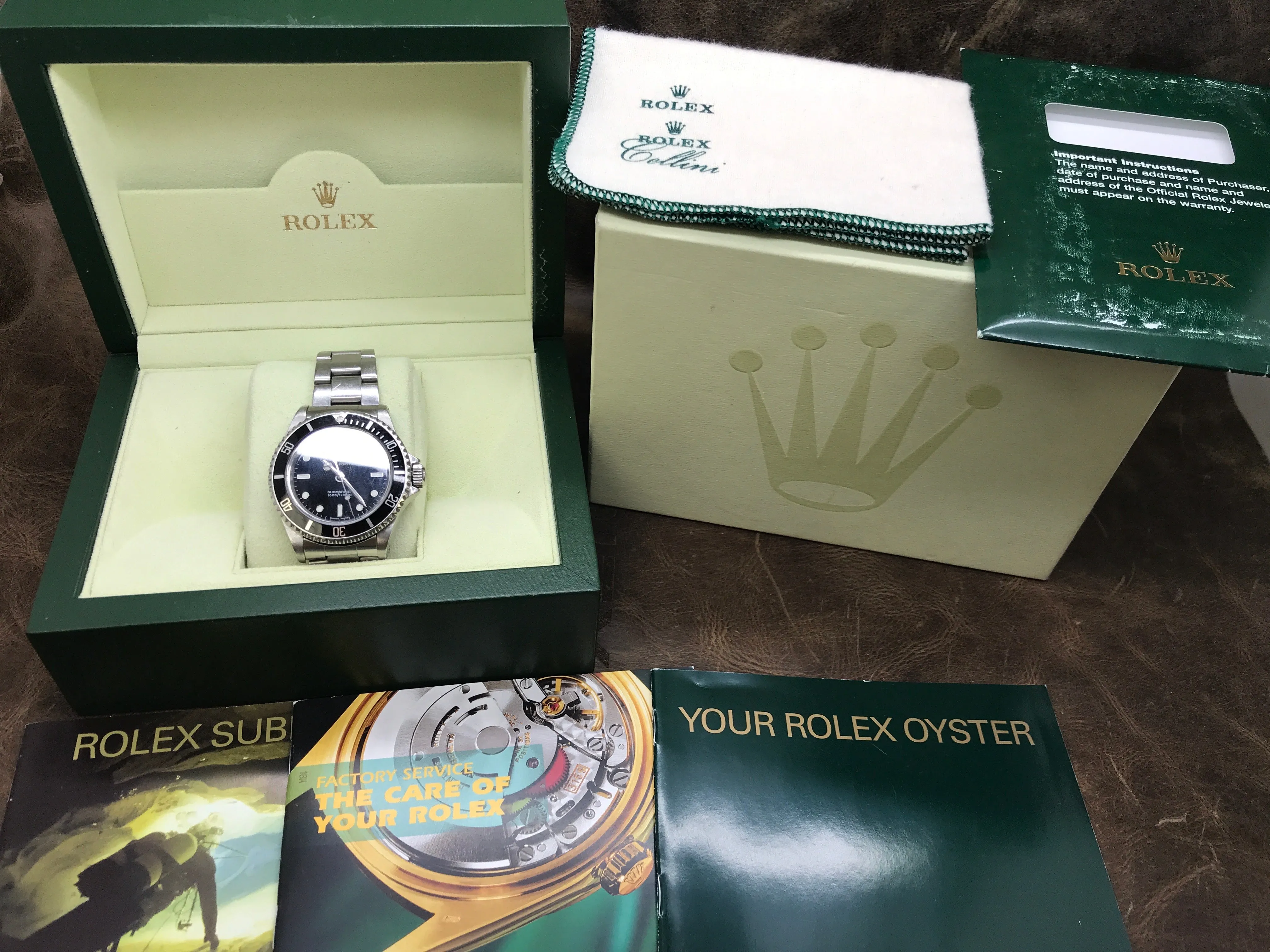Rolex No Date Submariner 14060M Black Dial Automatic Men's Watch