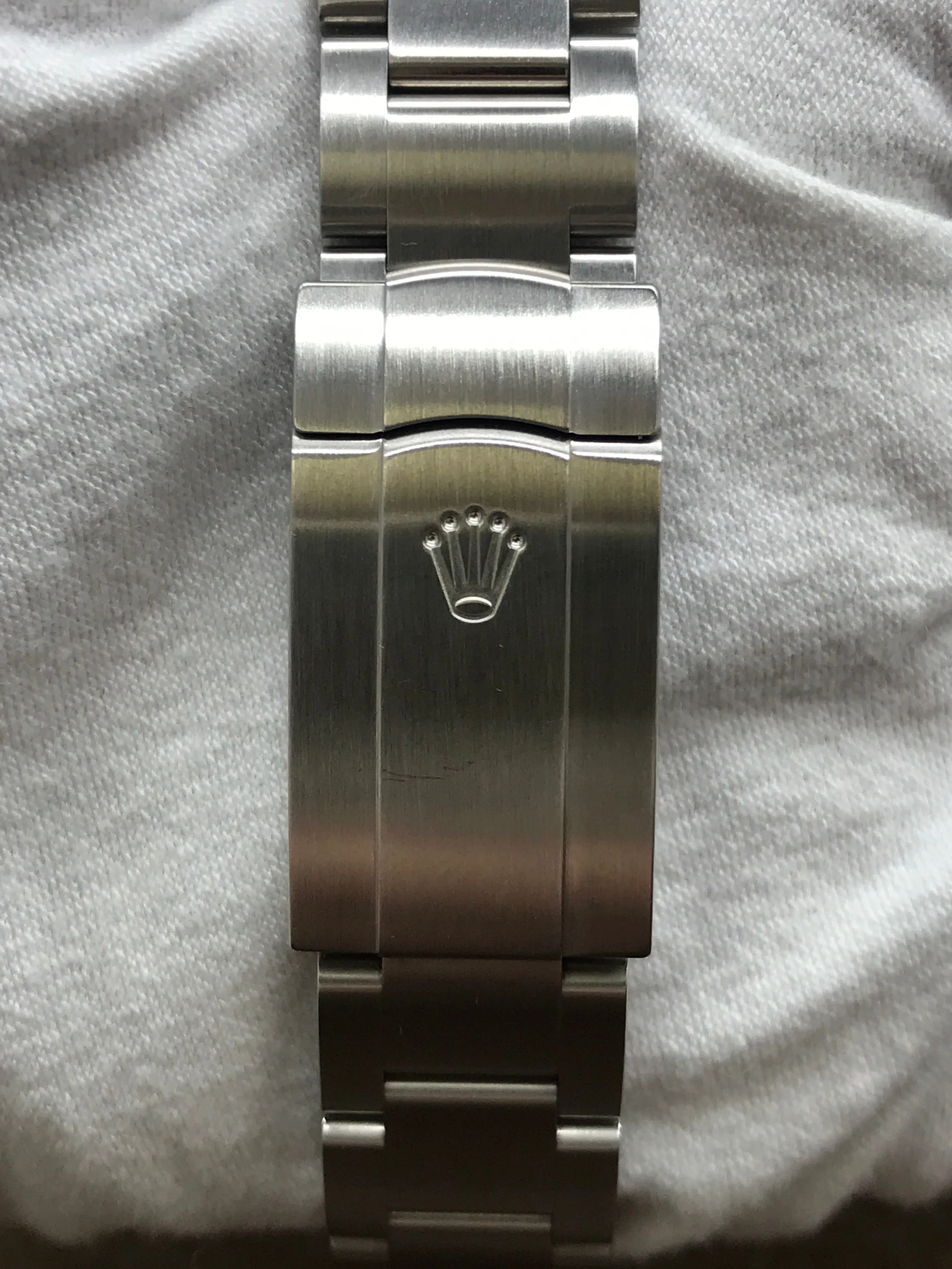 Rolex Oyster Perpetual 39mm 114300 Red Grape Dial Automatic Watch